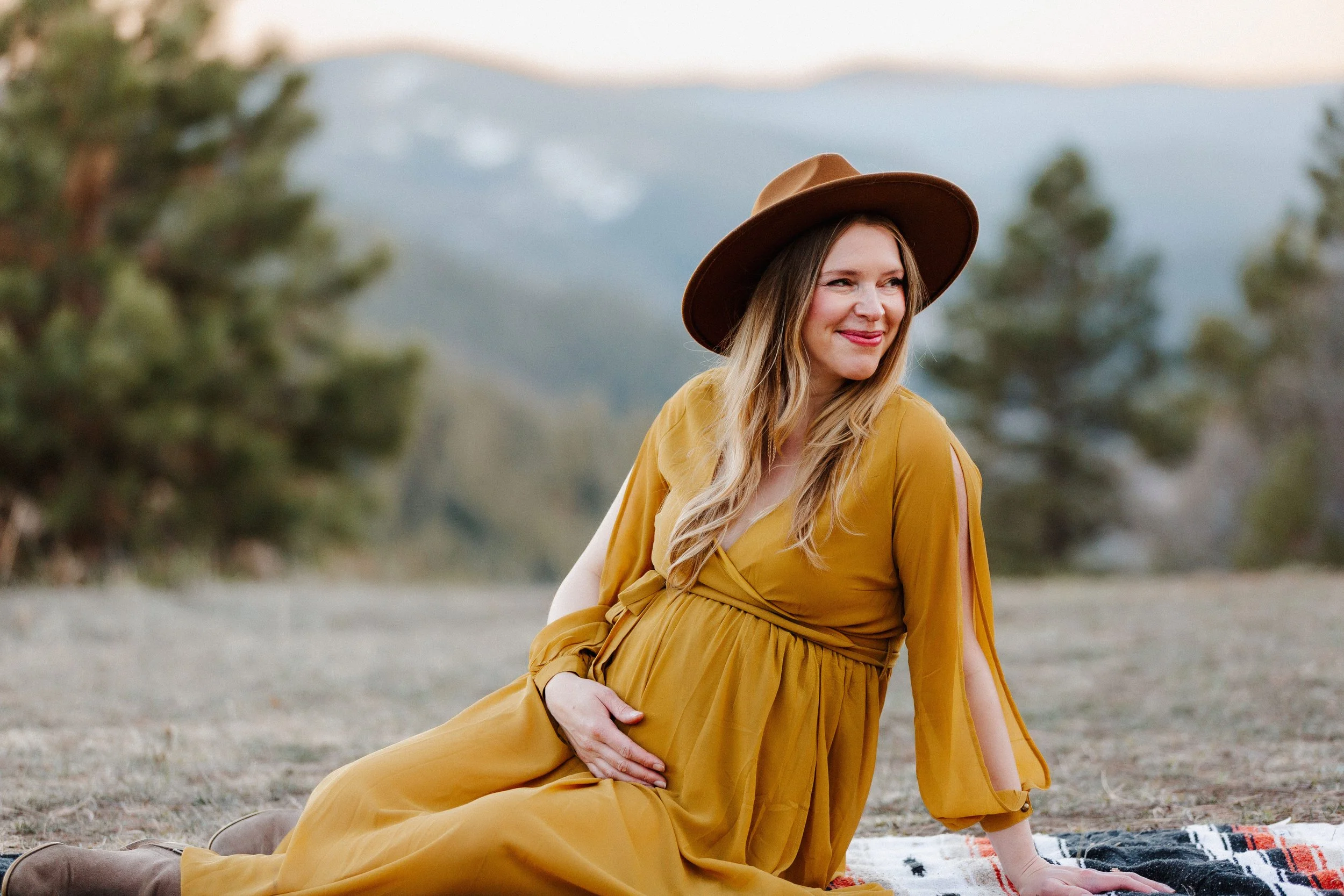 Denver Maternity Photographer | Denver Newborn Photographer