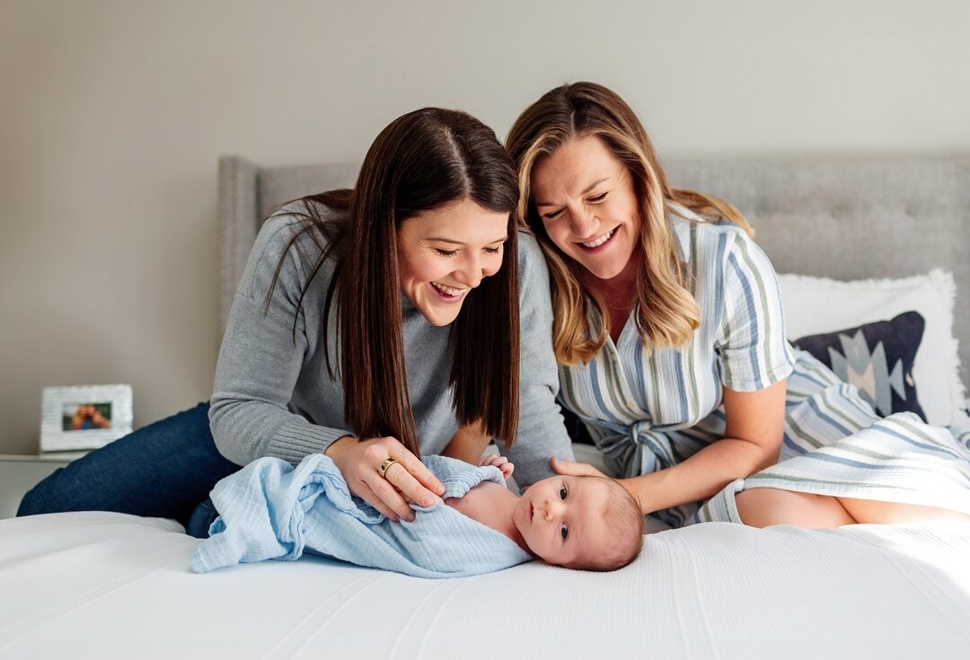 Capturing the purest love in its newest form 📸✨ Welcoming this beautiful little soul into the world, embraced by the warmth and love of his two incredible moms. 🌈💕 Witnessing moments like these remind me why I love what I do &ndash; capturing the 