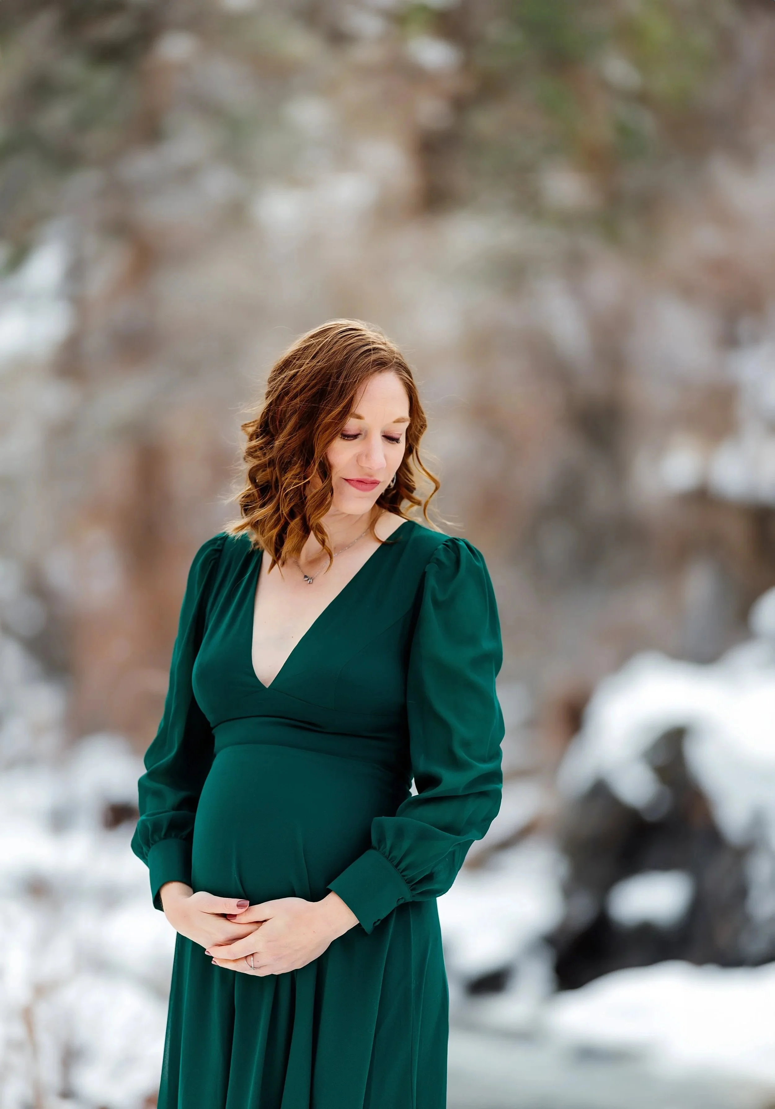 when to take maternity photos in Denver, when to schedule Denver maternity photos, what to wear for your Denver maternity session