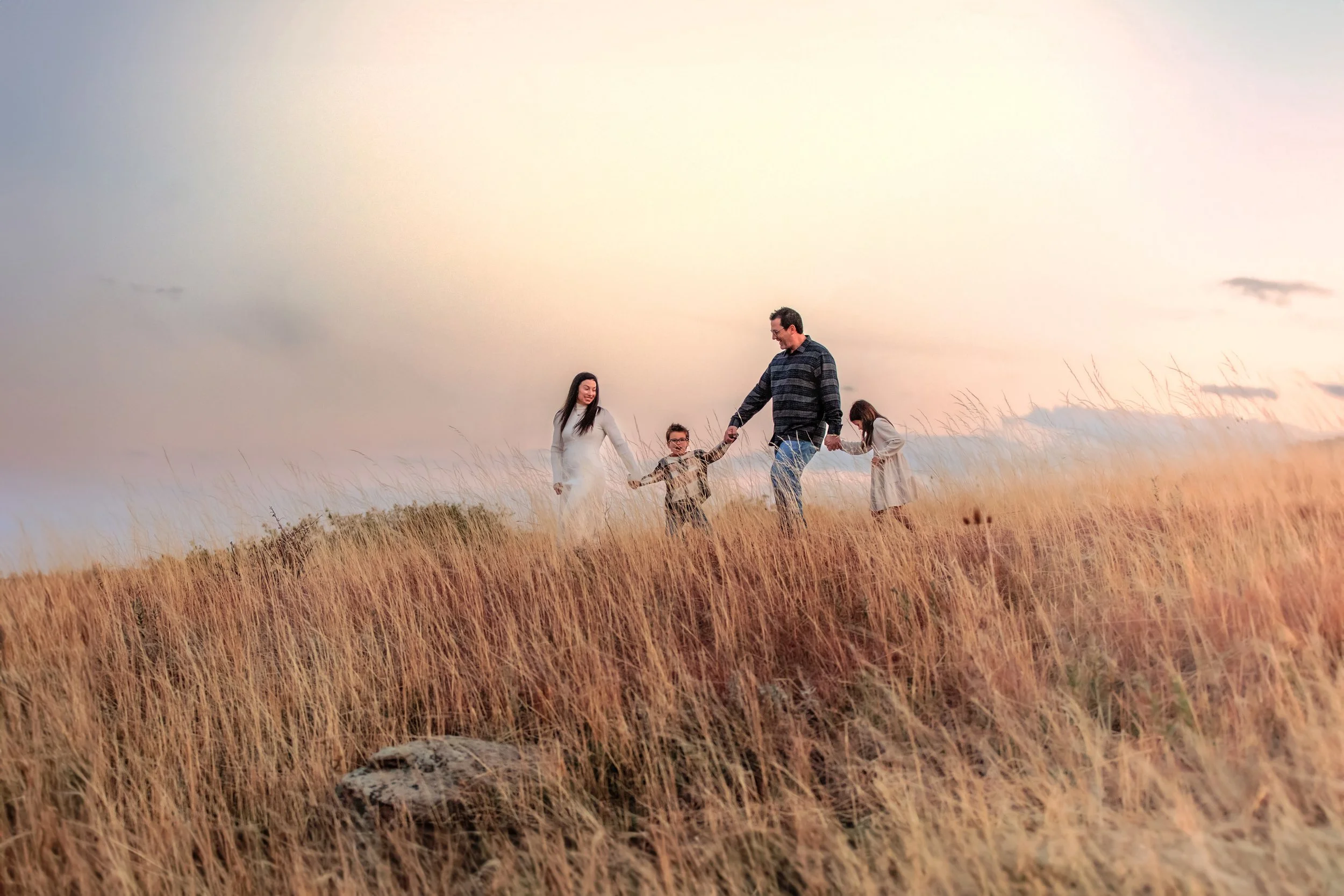 Denver family outdoor photo session, Sunset family photography Denver, Outdoor family photos, Denver family portraits at sunset, Sunset photo session Denver Family sunset photos in the mountains