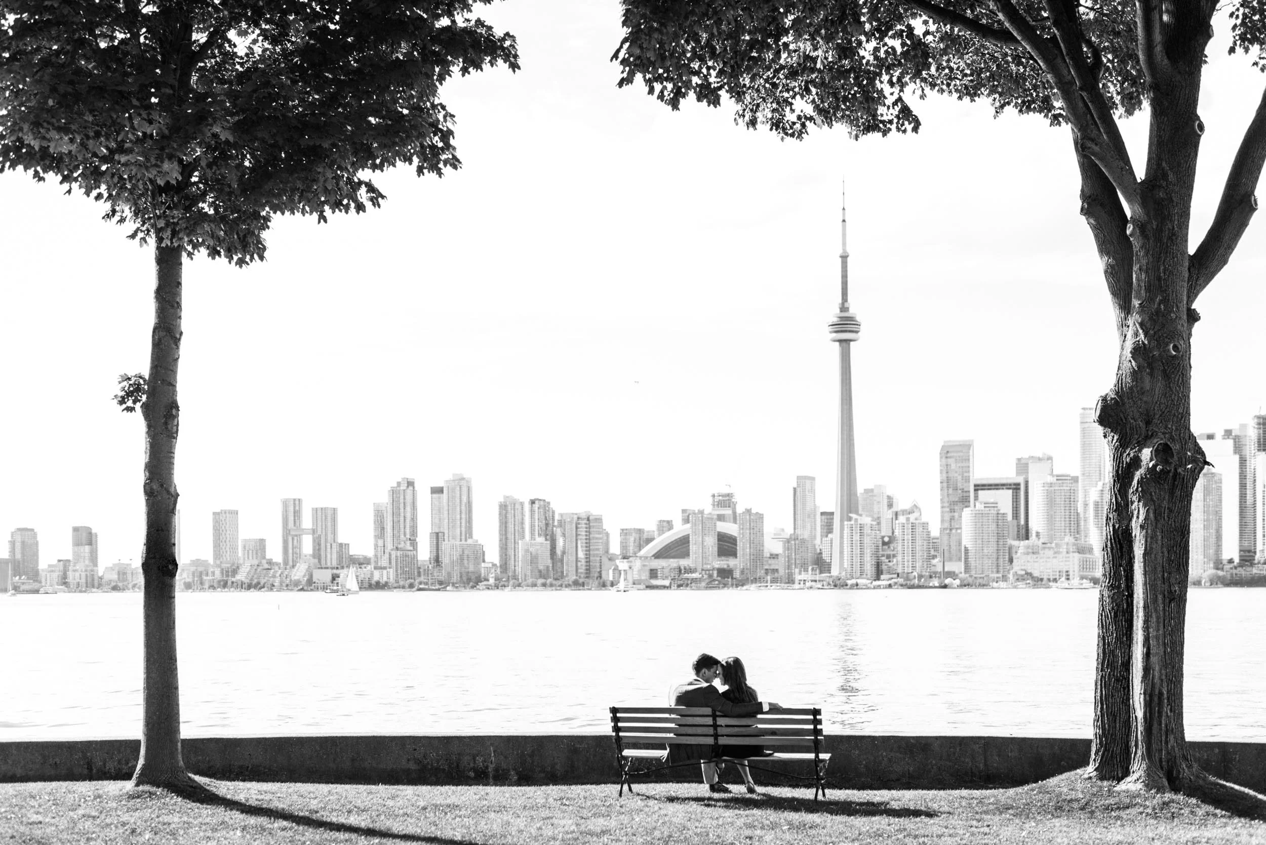 Toronto-Island-Engagement-1.jpg
