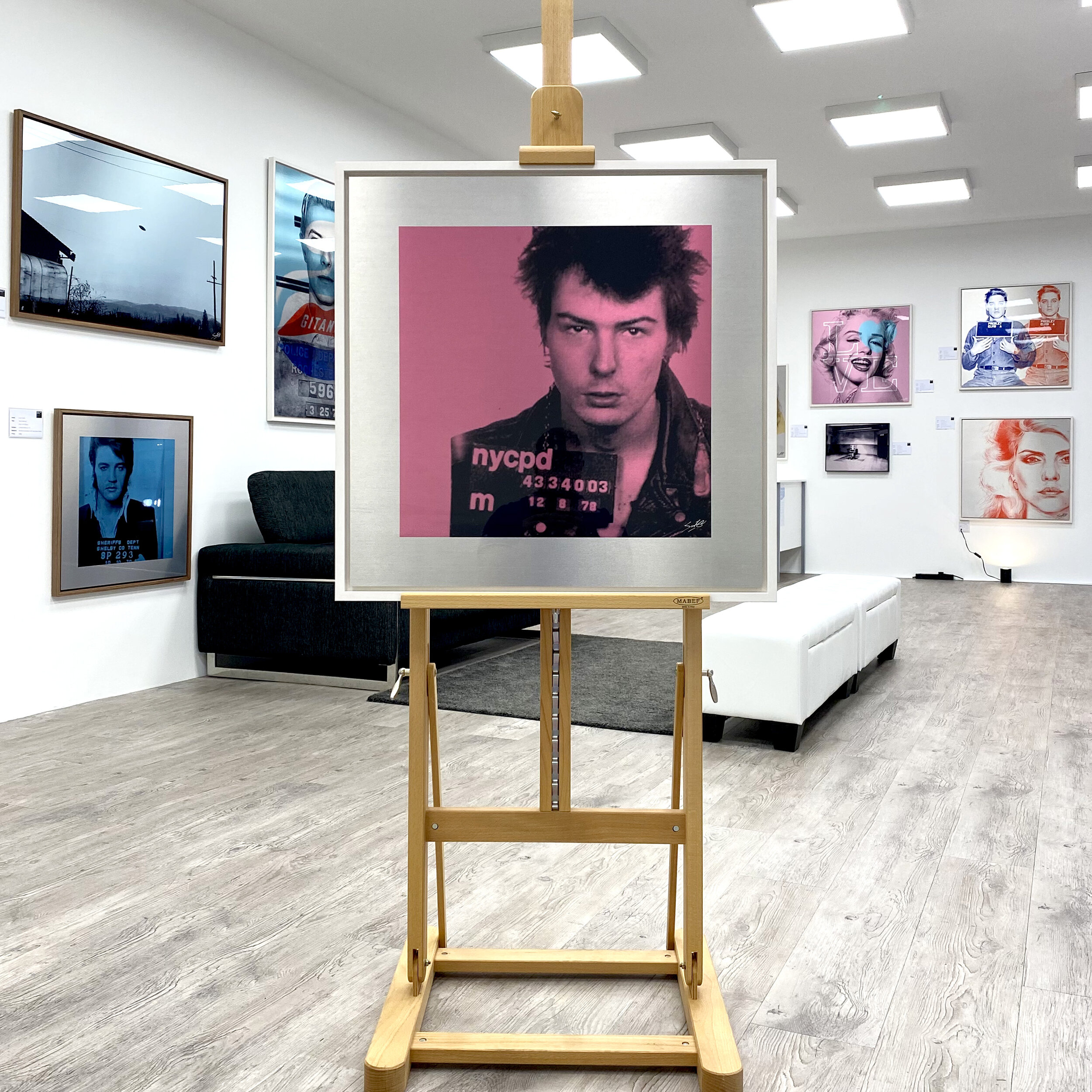 White Light Gallery - Louis Sidoli "Most Wanted" Sid Vicious (Pink)
