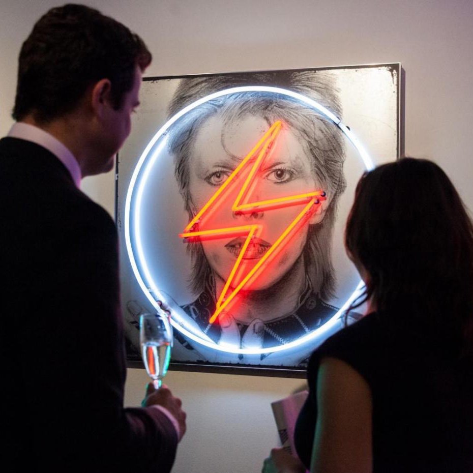 David bowie neon art by artist Louis Sidoli