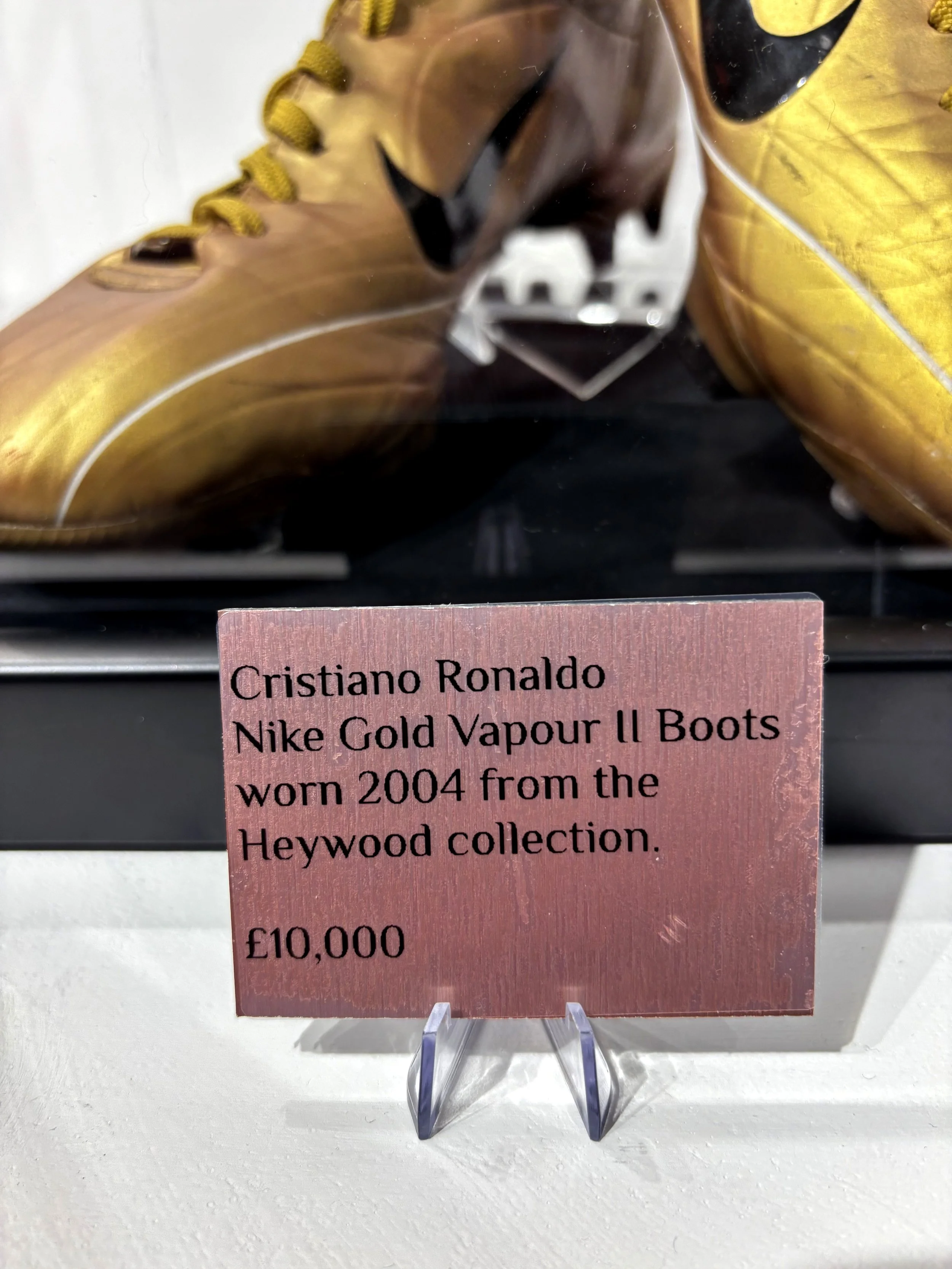 Louis Sidoli The Beautiful Game football exhibition at Amber Galleries - Ronaldo CR7