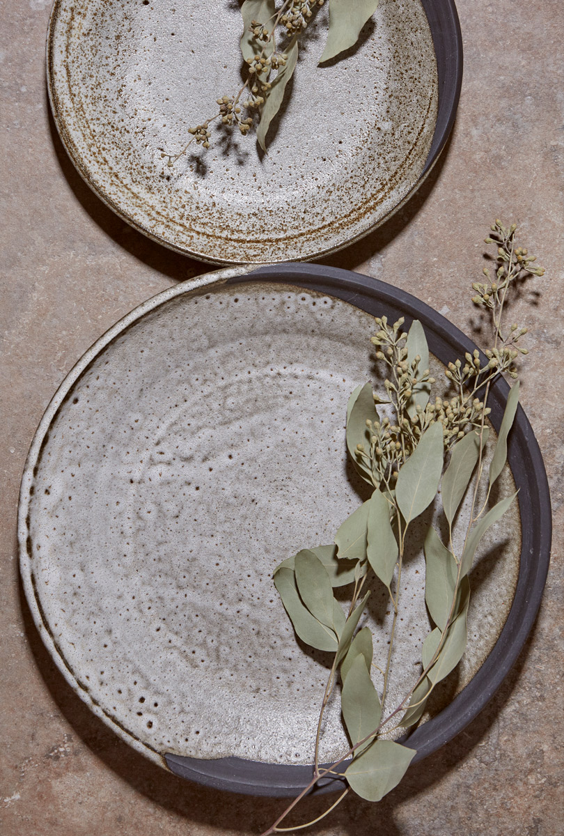 Black Clay Waxing Moon Plates