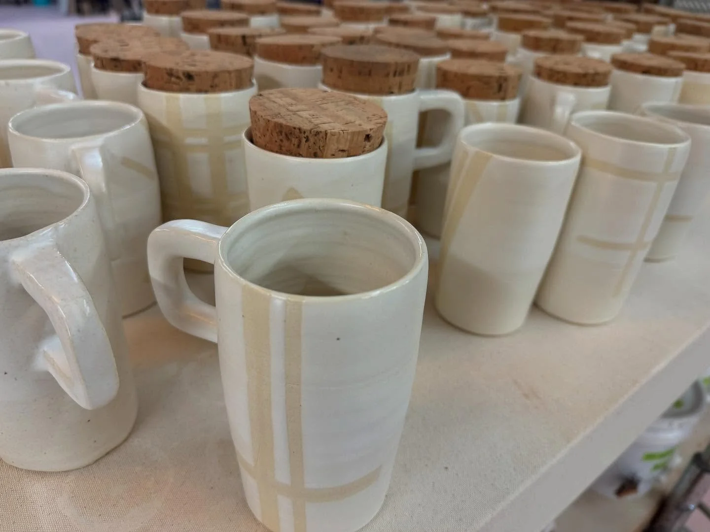 OPENING FOR CLIENT HOLIDAY GIFTS
I have had the privilege and delight to make appreciation gifts for design firms over the years. If your business would like to share a local, handmade piece in this giving season, please contact me soon and we can di
