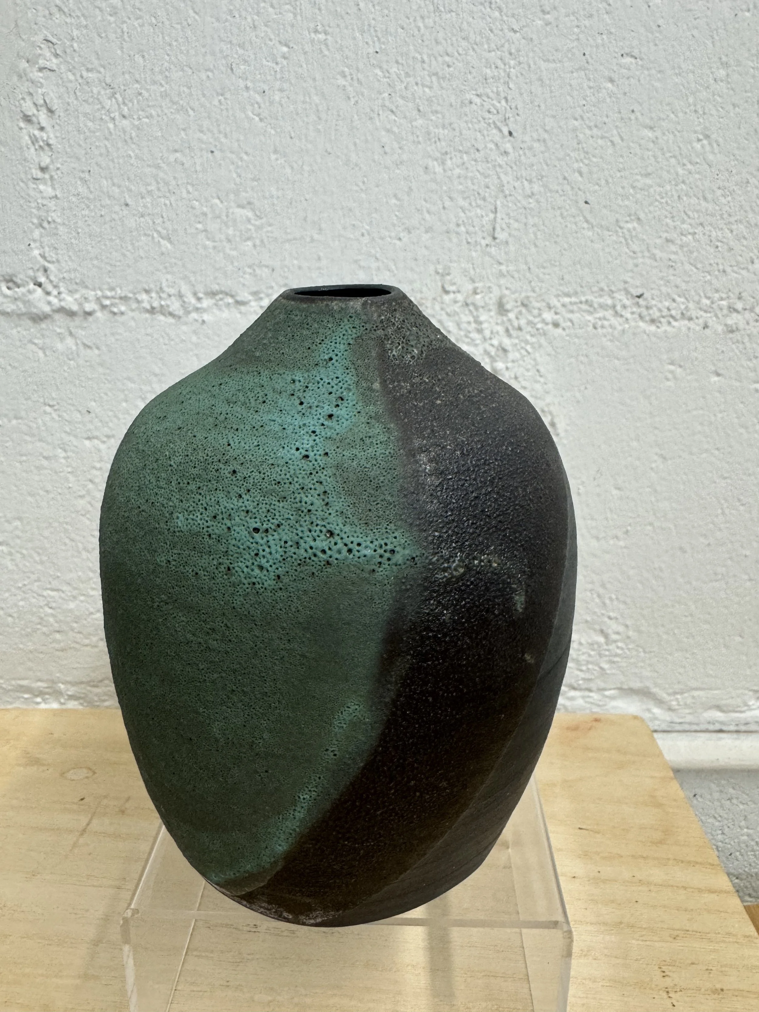 Oceanic_vase-medium1.jpg