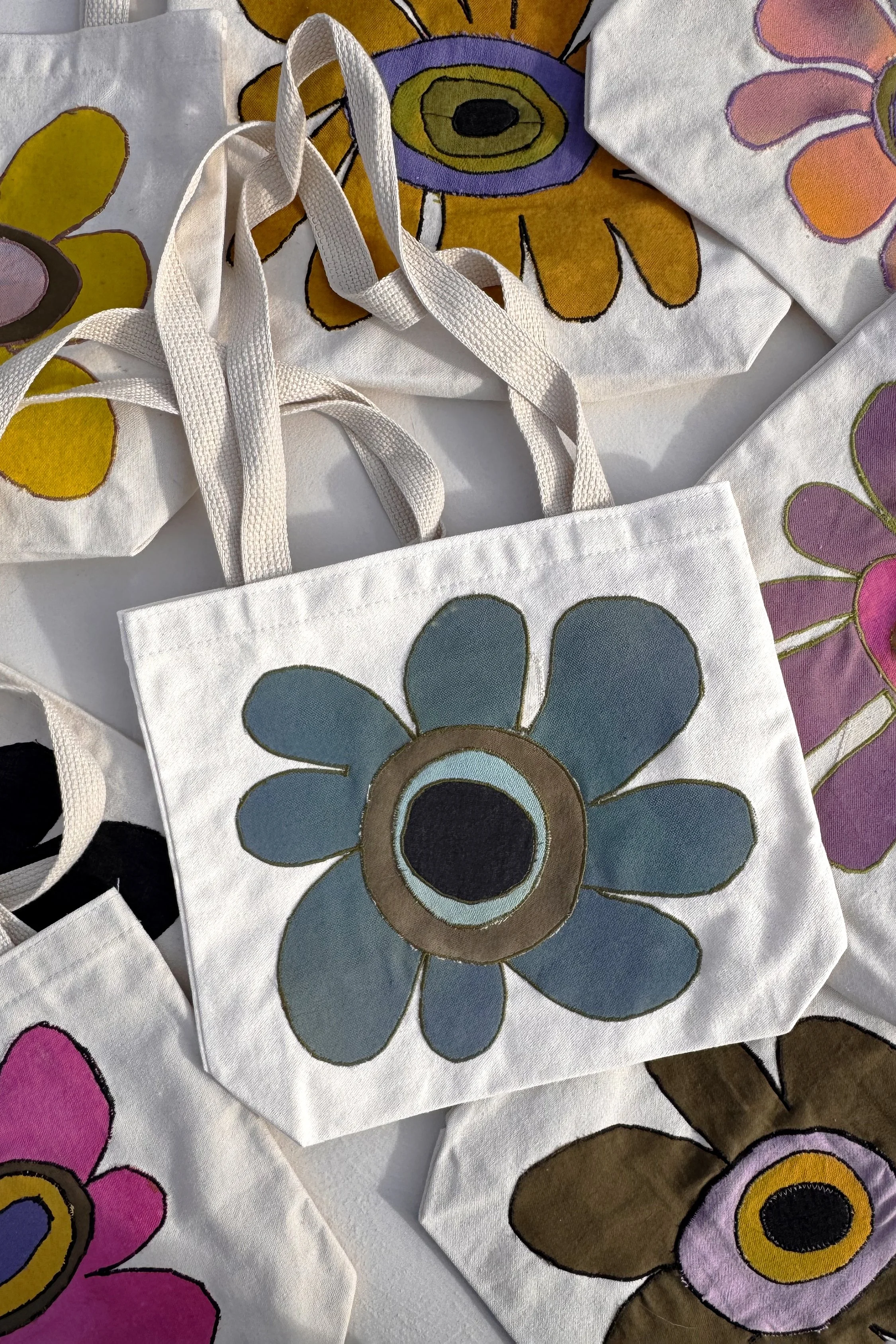 blue tote 03.jpg