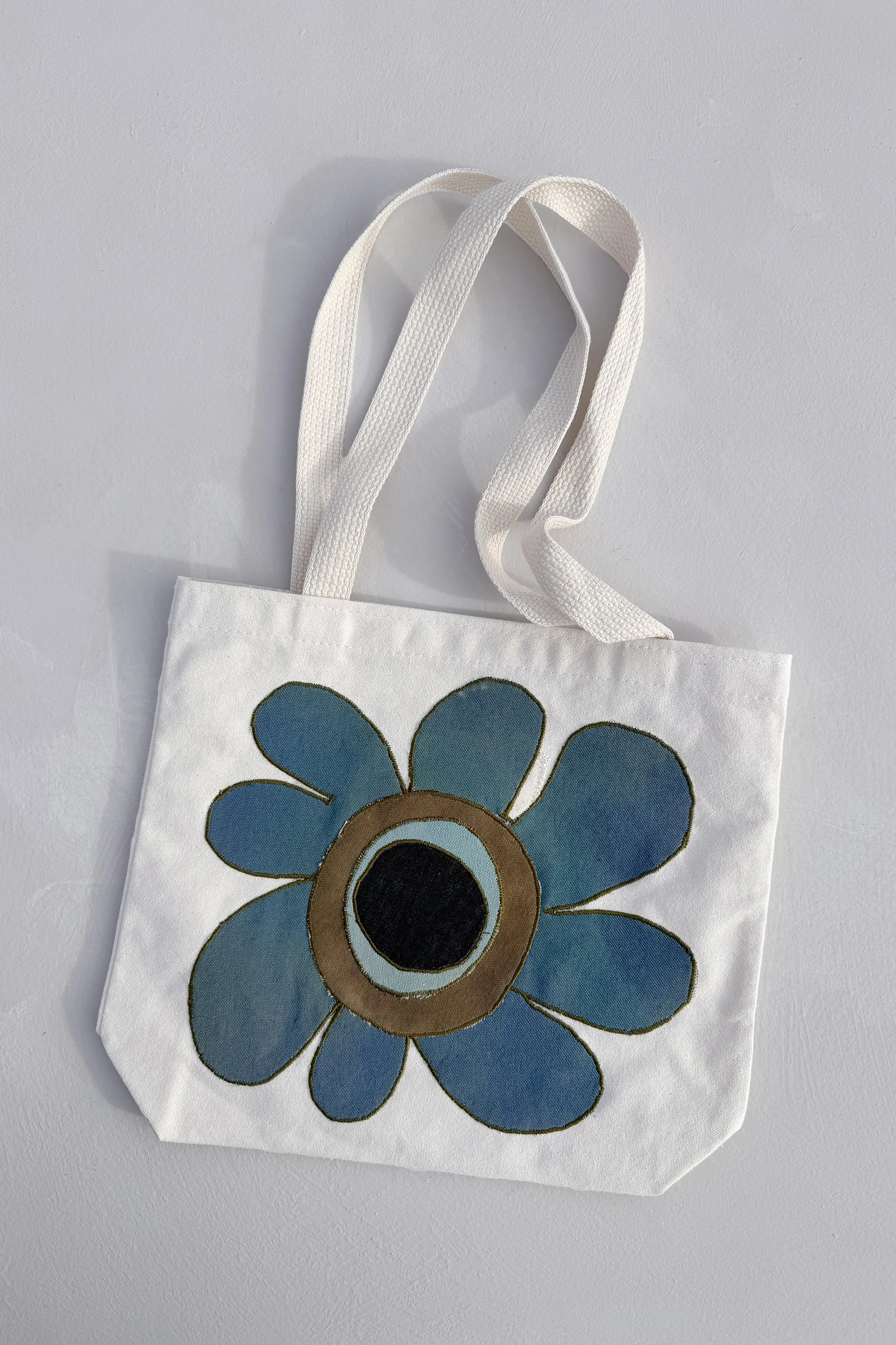 Blue flower - Appliqué embroidered recycled cotton tote bag