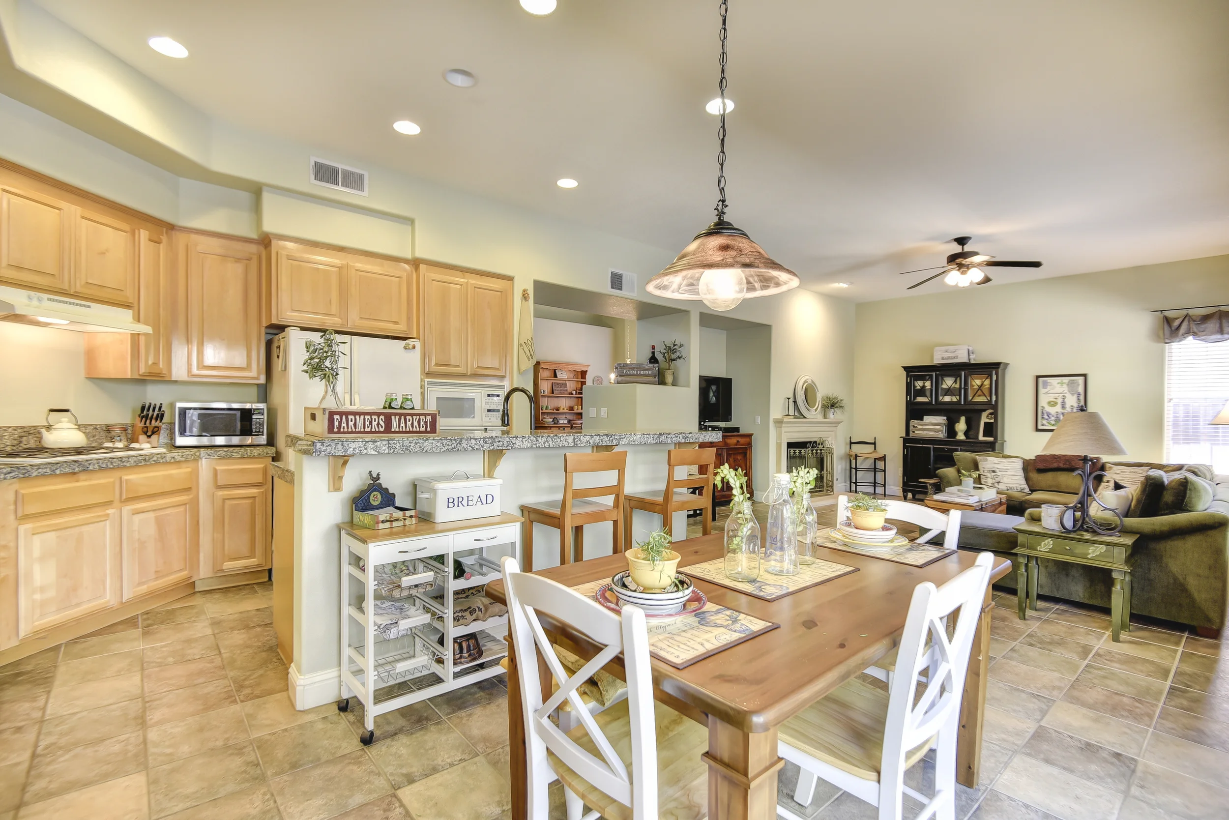 Virtual Tours - 7659 El Rito Way, Sacramento, CA 