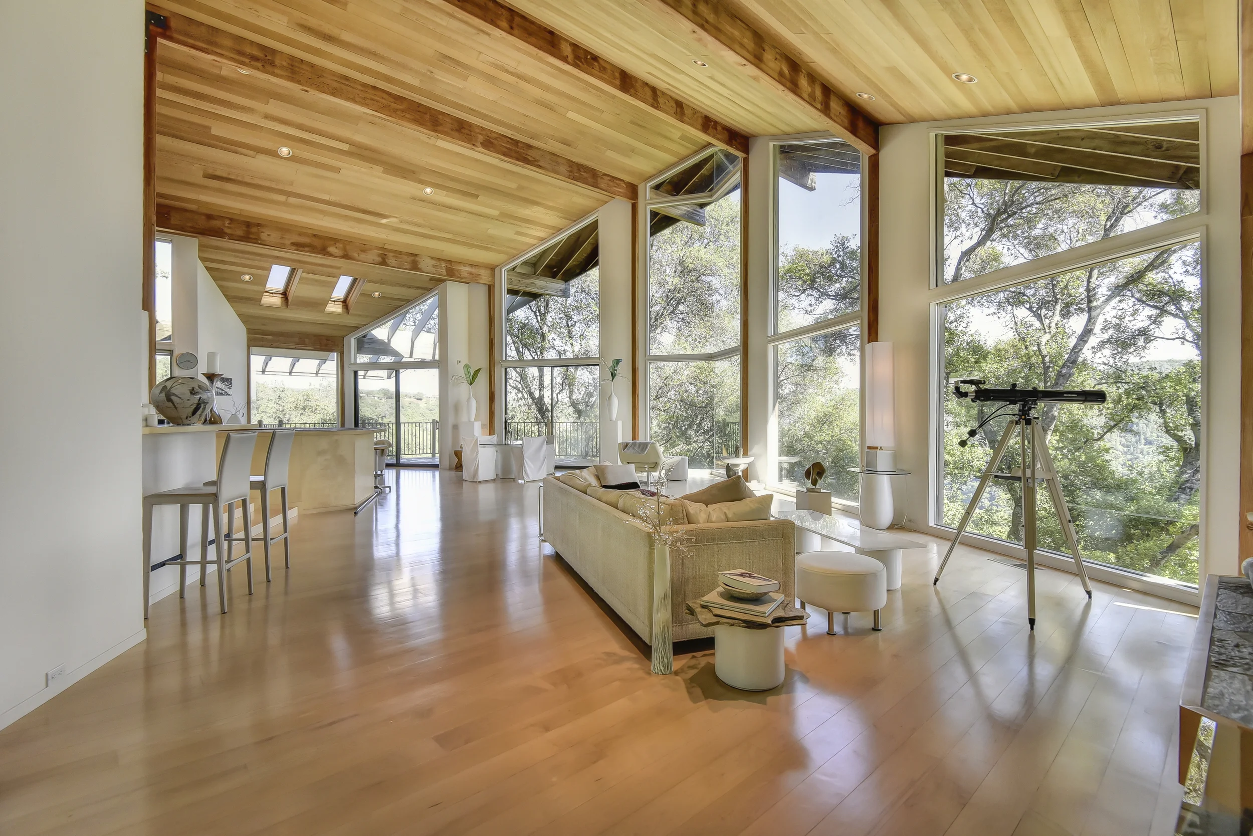 Virtual Tours - 2301 Manhattan Bar Road, Auburn, CA 