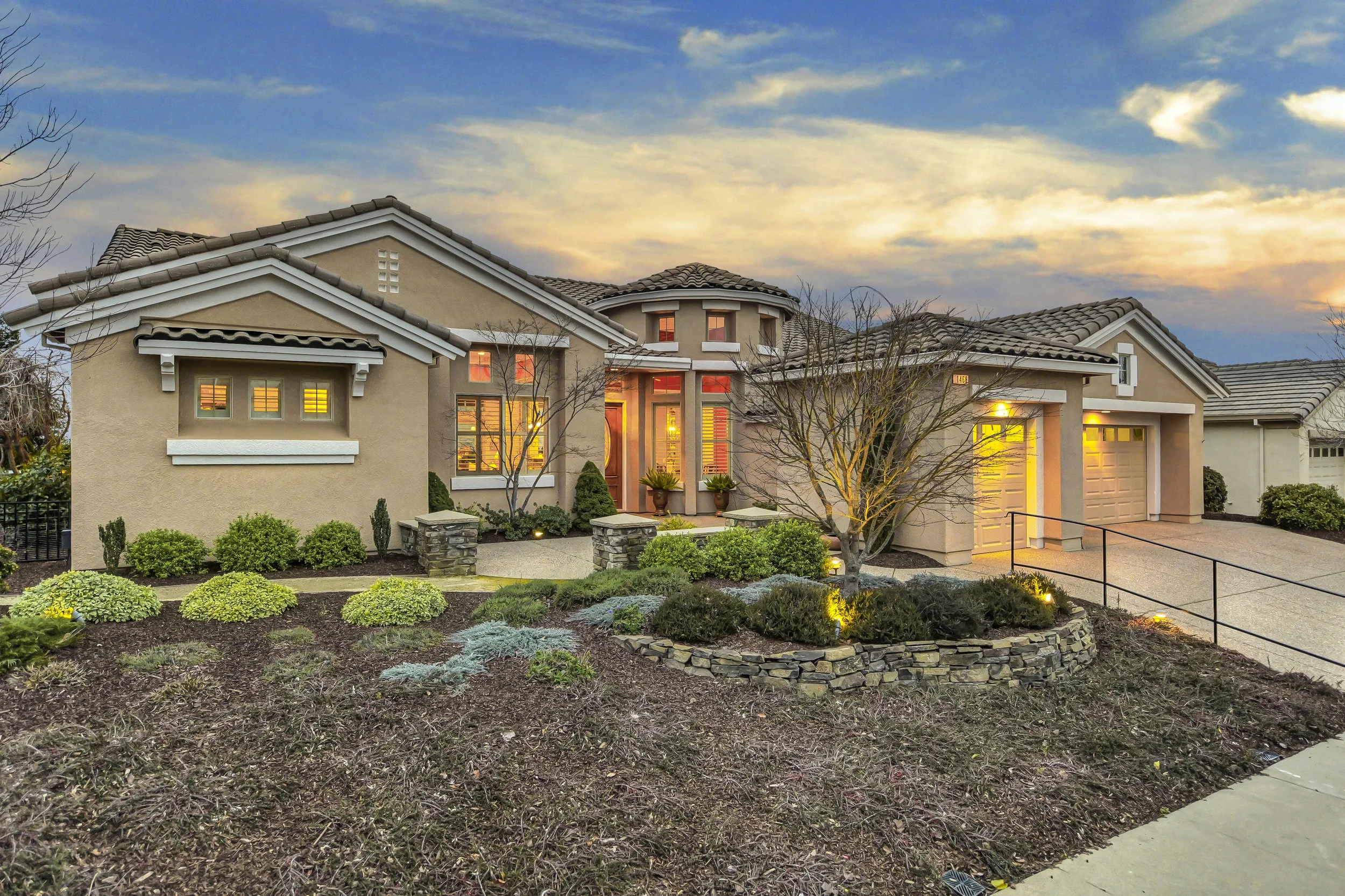 Sun City in Lincoln, California has a great community for 55+ and older...