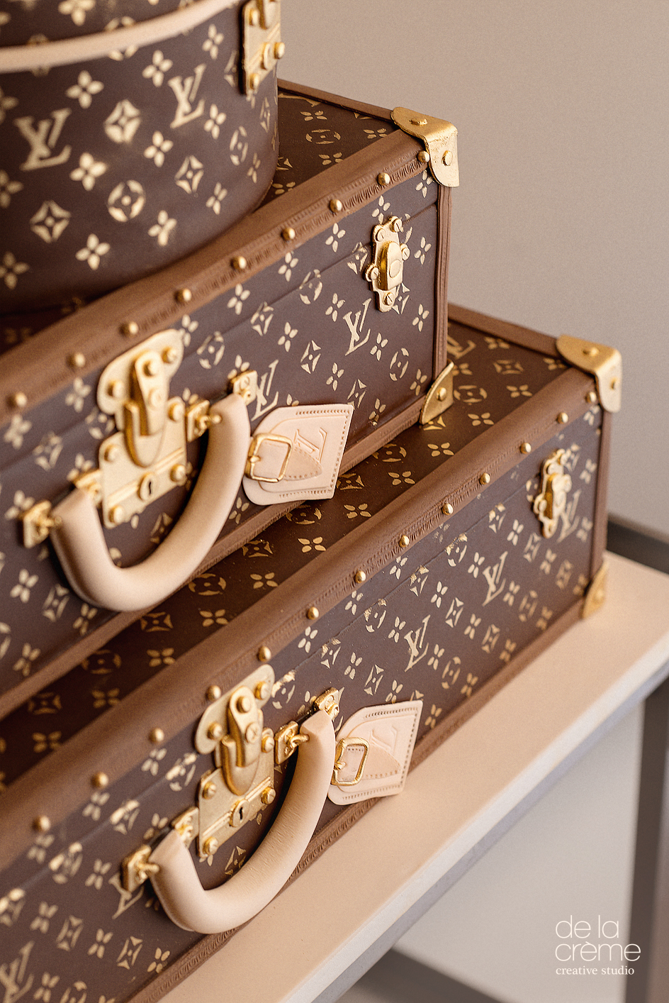 💛 LV GOLD DRIP 💛 Louis Vuitton cake - Sweet Toots Cakery