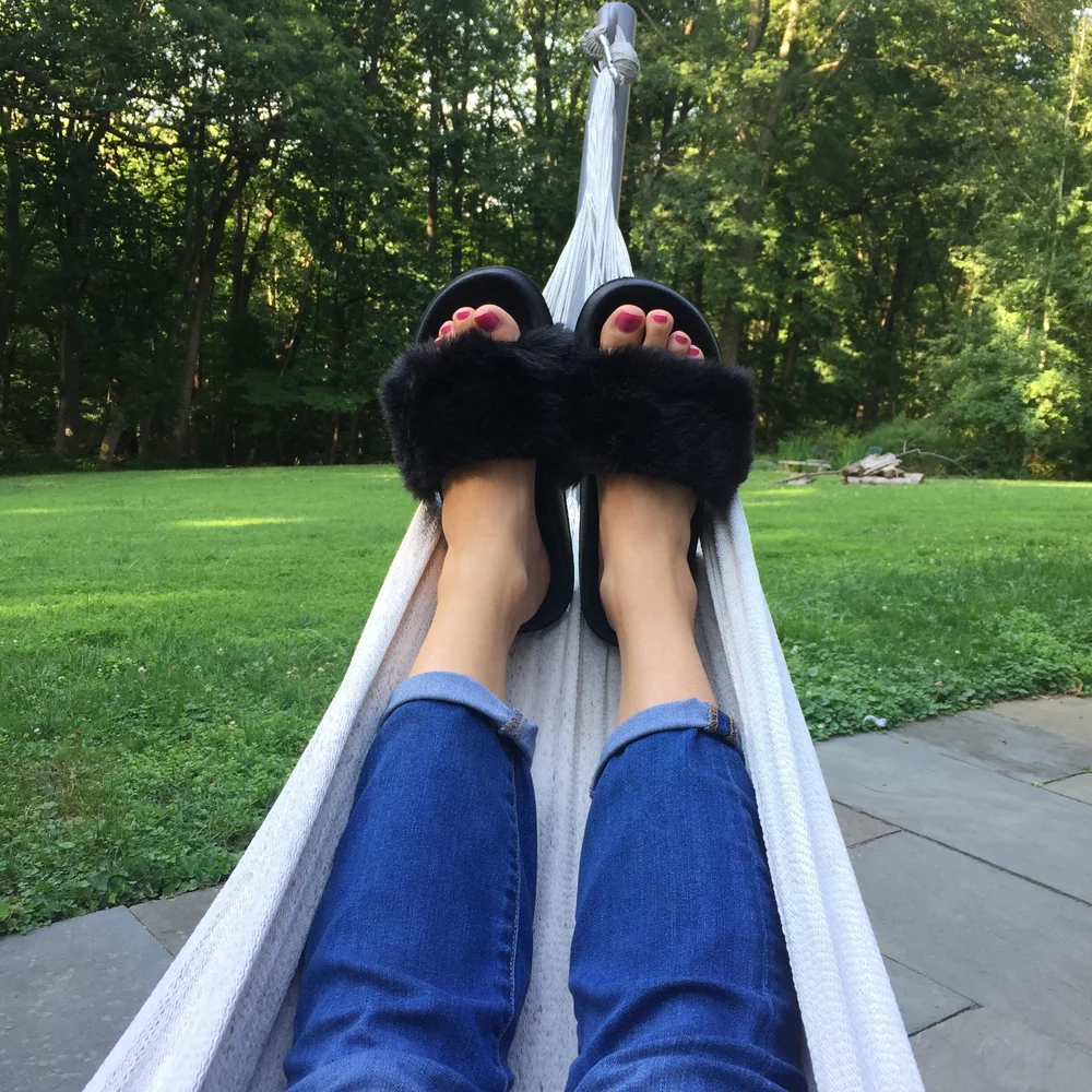 The Best $15 I Even Spent? These Faux Fur Poolslides, Hands-Down ...