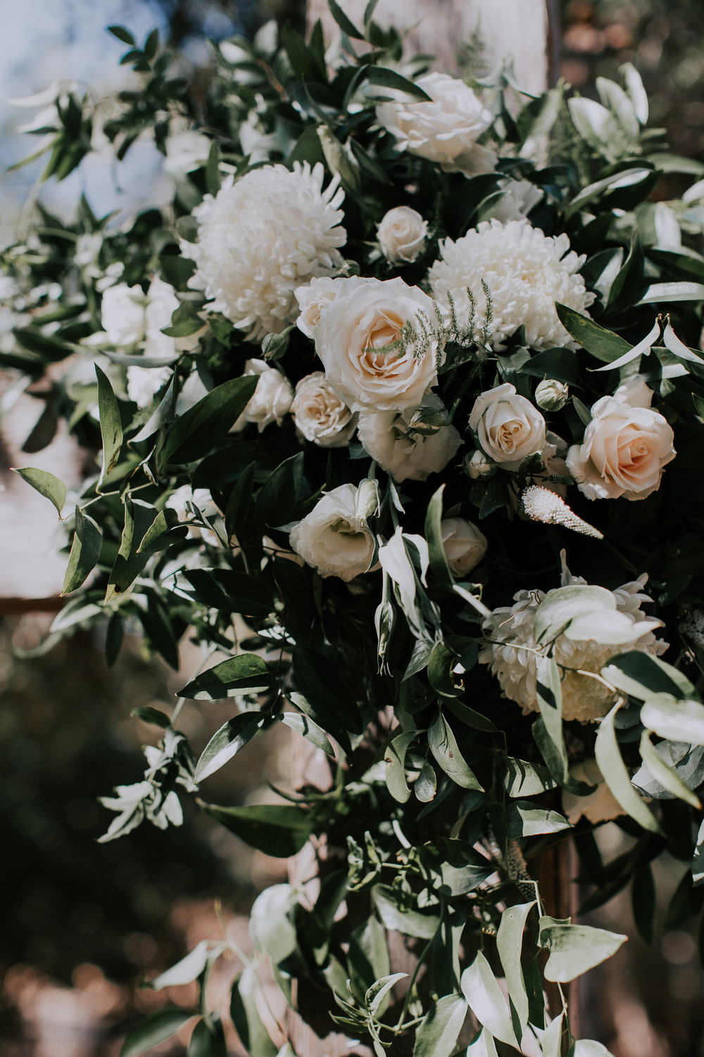 ceremony flowers 10.jpg