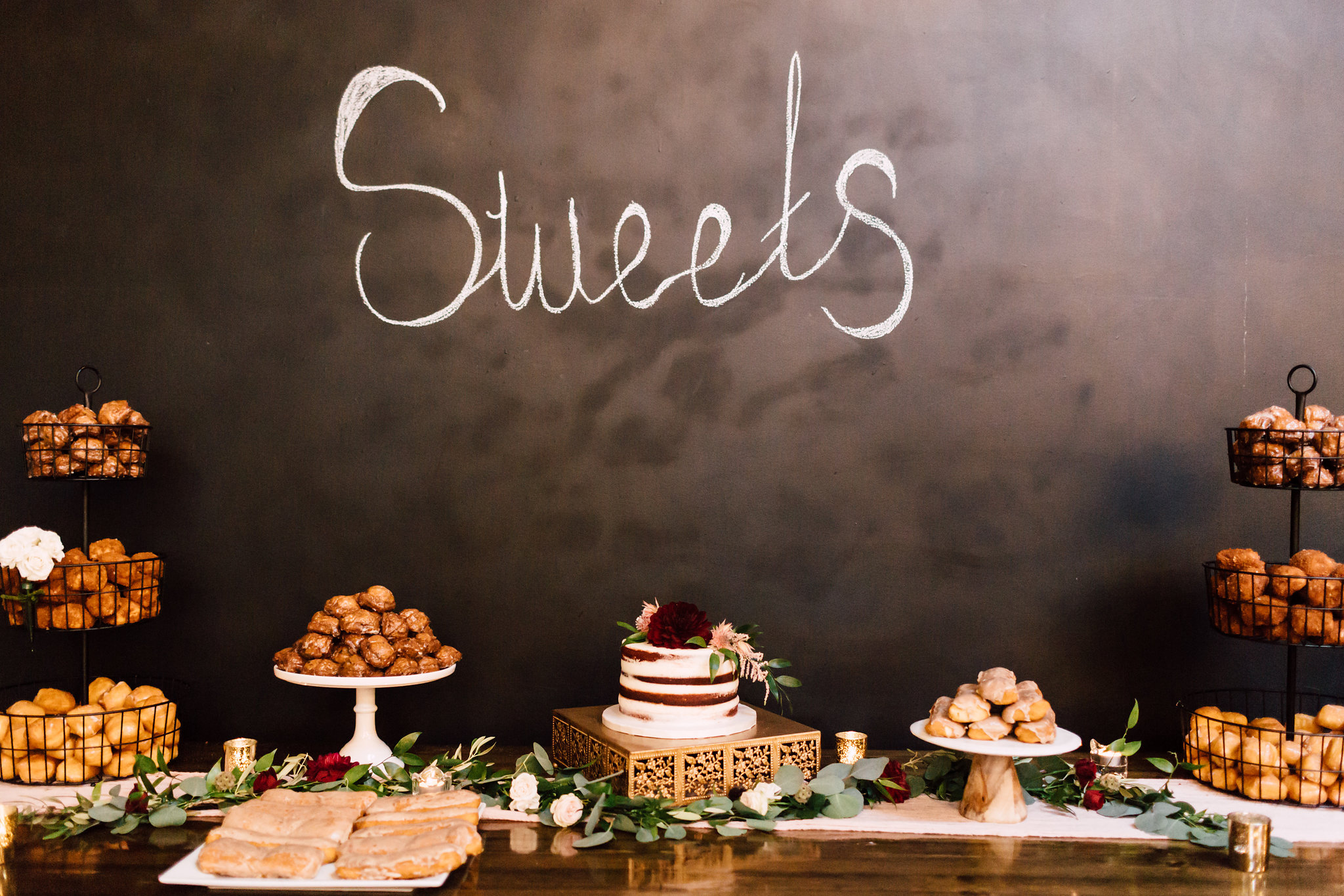 dessert table flowers.jpg