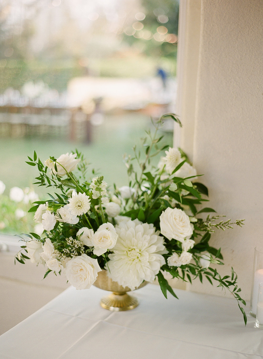 32 white romantic floral arrangement.jpg