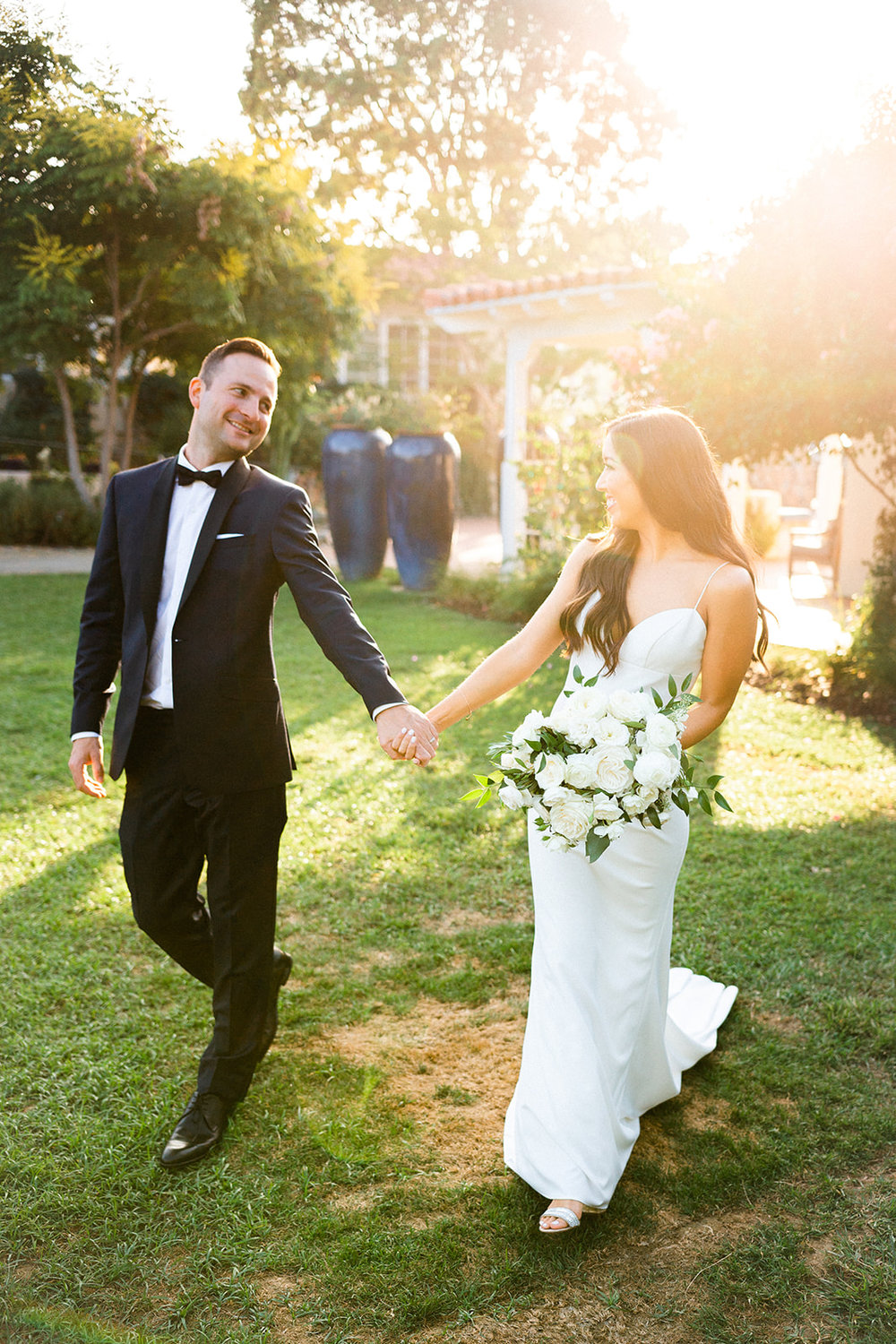 bride and groom flowers.jpg