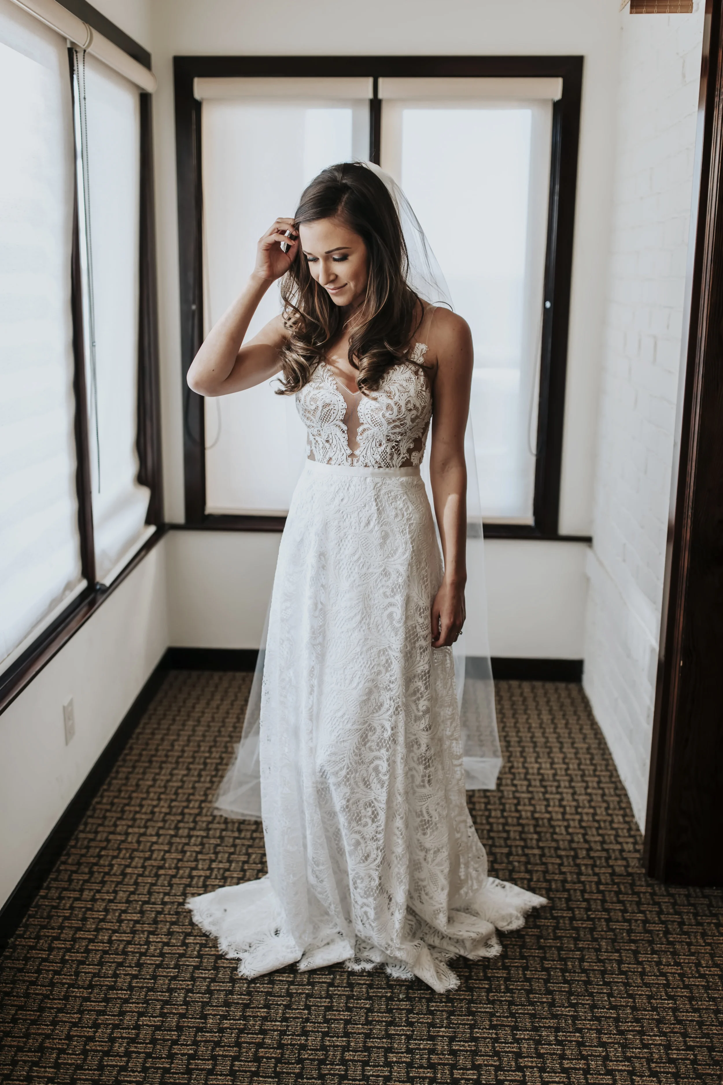 6 bride getting ready.jpg
