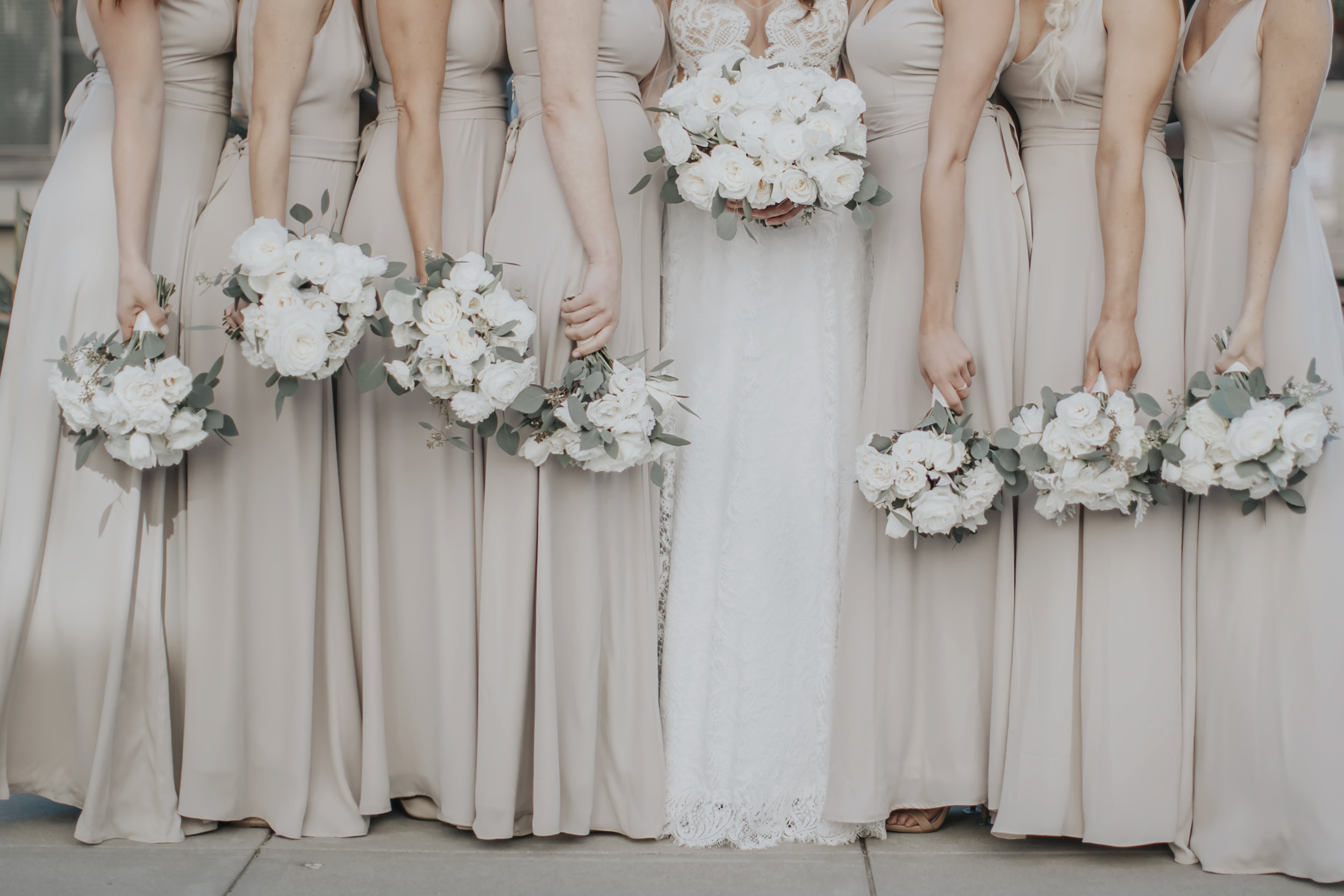 16 bridal party flowers white.jpg