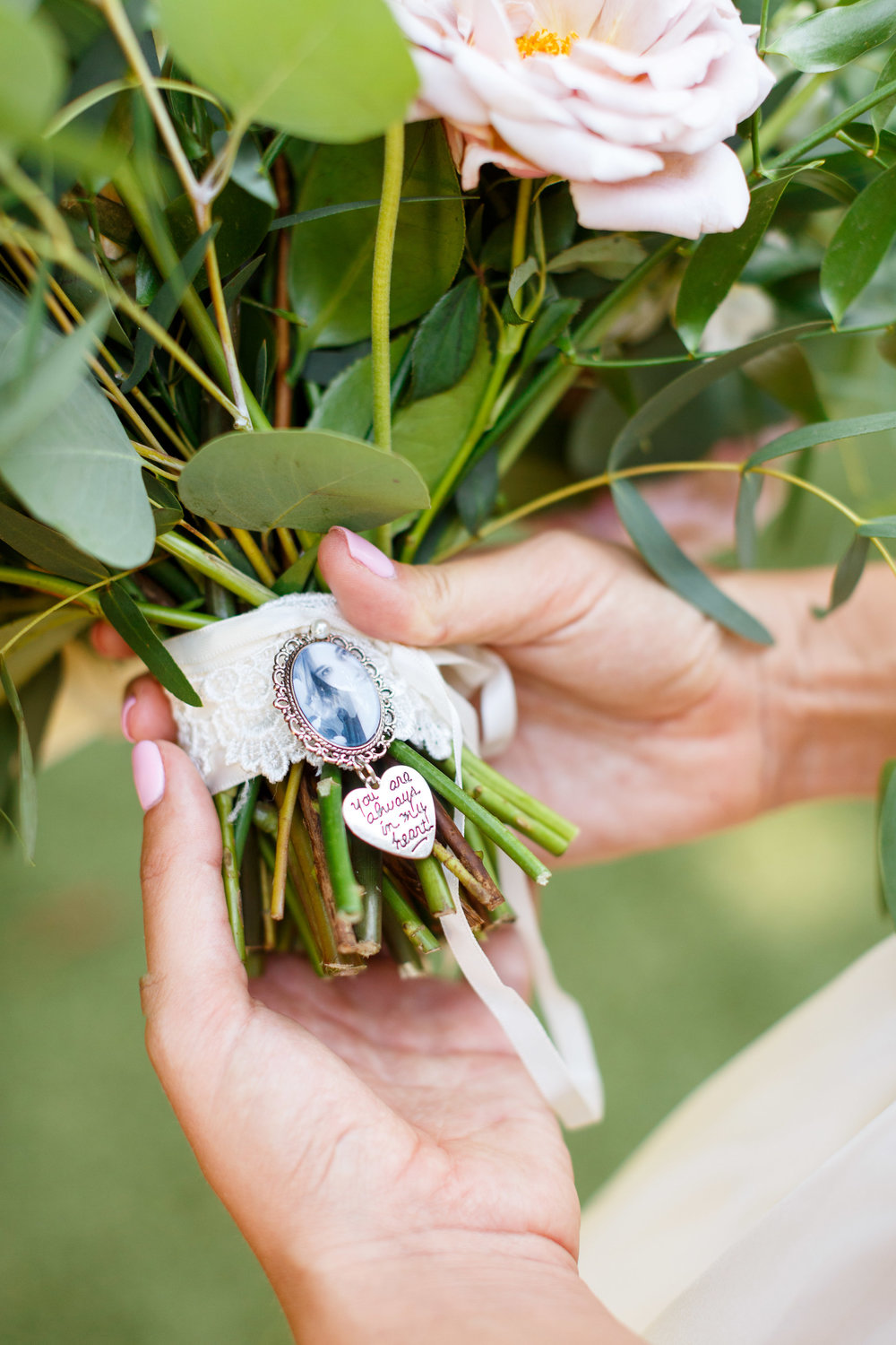 Bouquet details.jpg