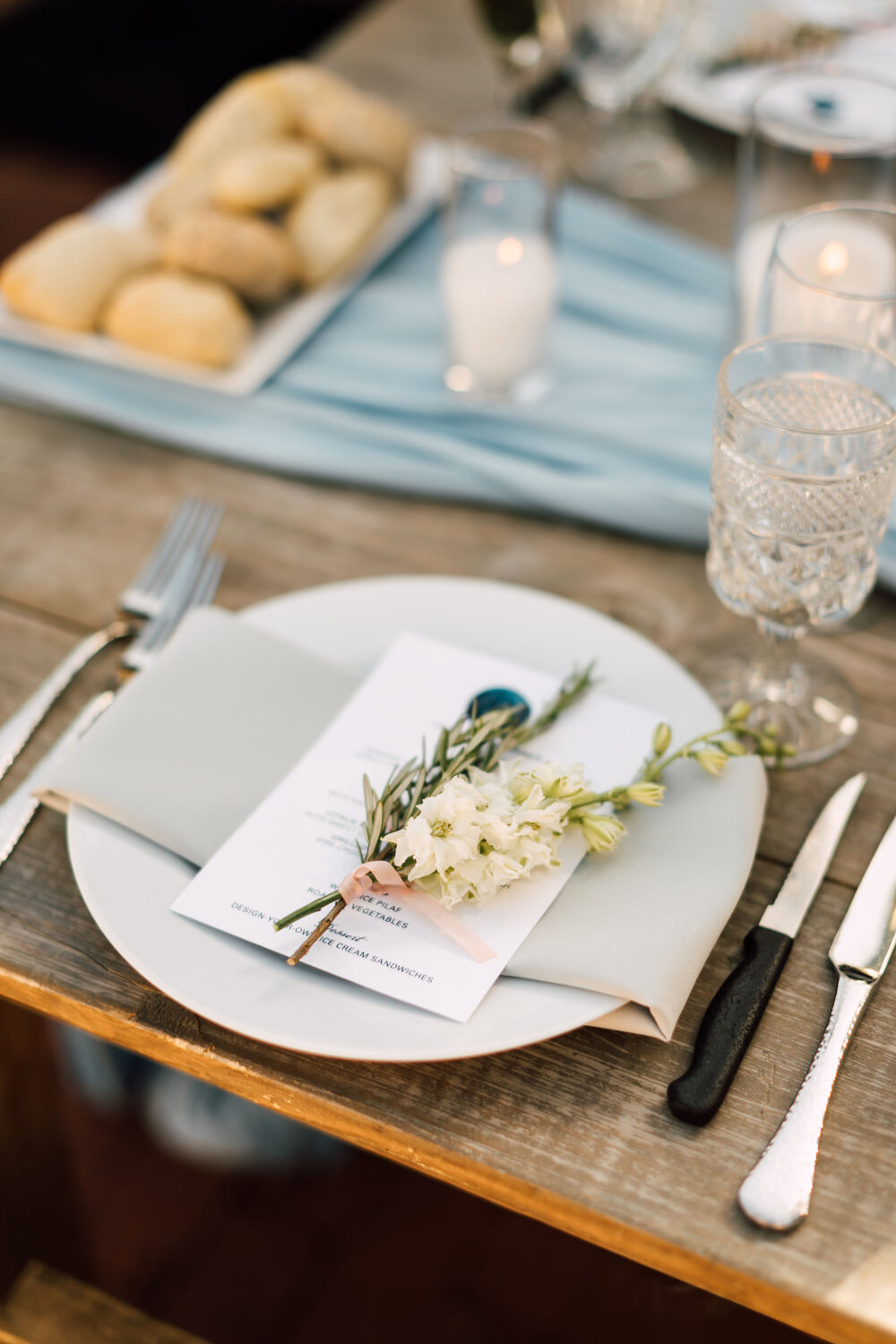 place setting flowers