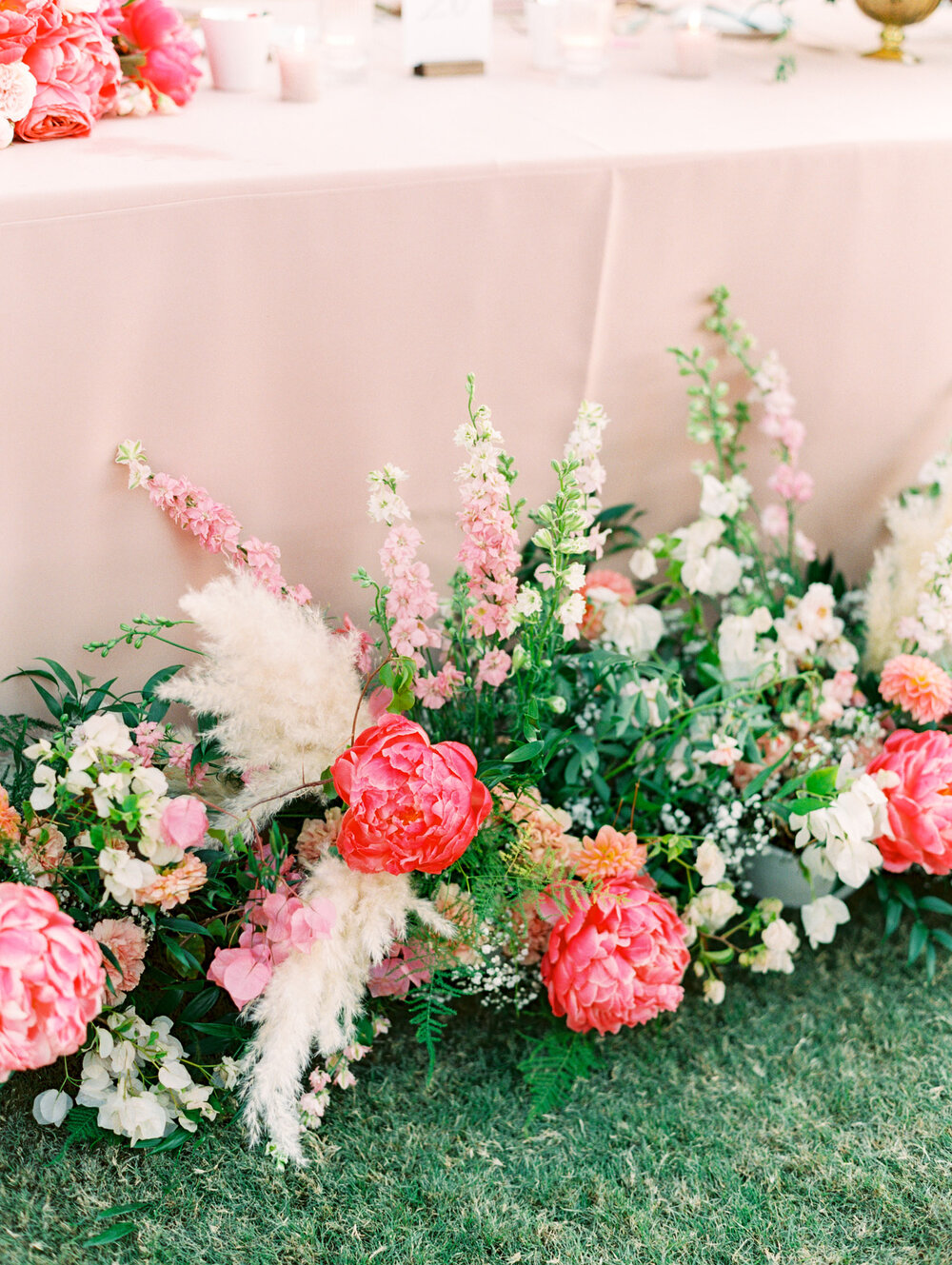 49 head table flowers.jpg