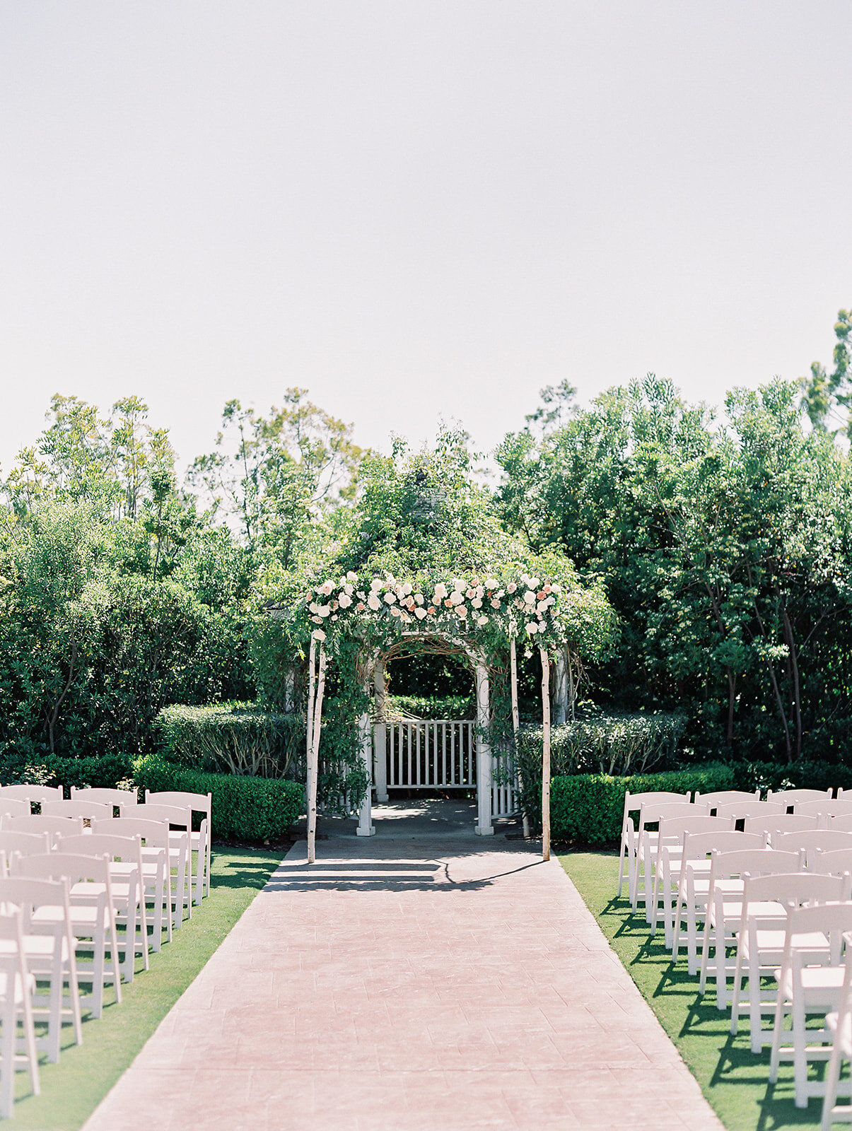 15 chuppah flowers.jpg