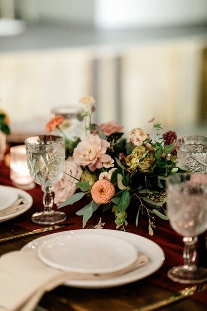 eclectic table flowers.jpeg