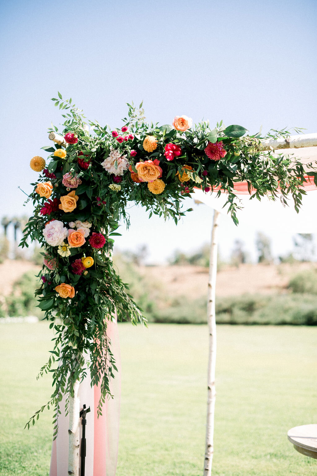 Bright & Fun, Modern Wedding at Ethereal Gardens — Bluebell Florals