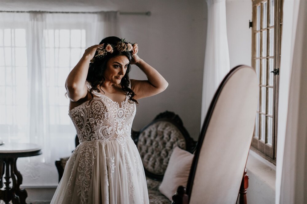 bridal flower crown.jpg