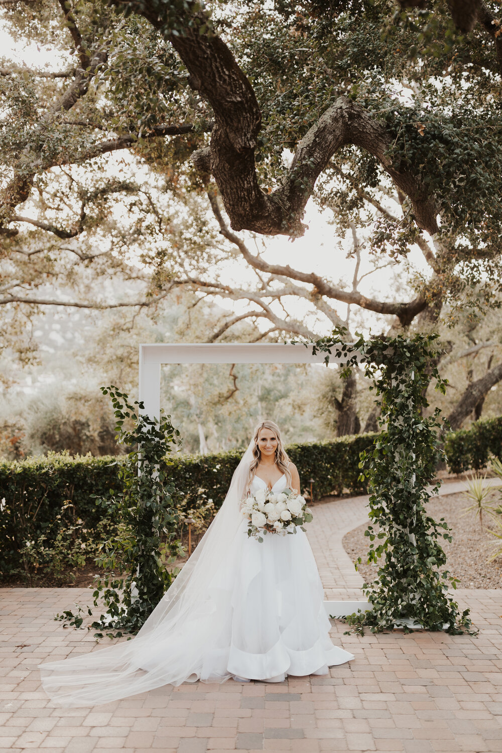 whimsical wedding frame arch.jpg