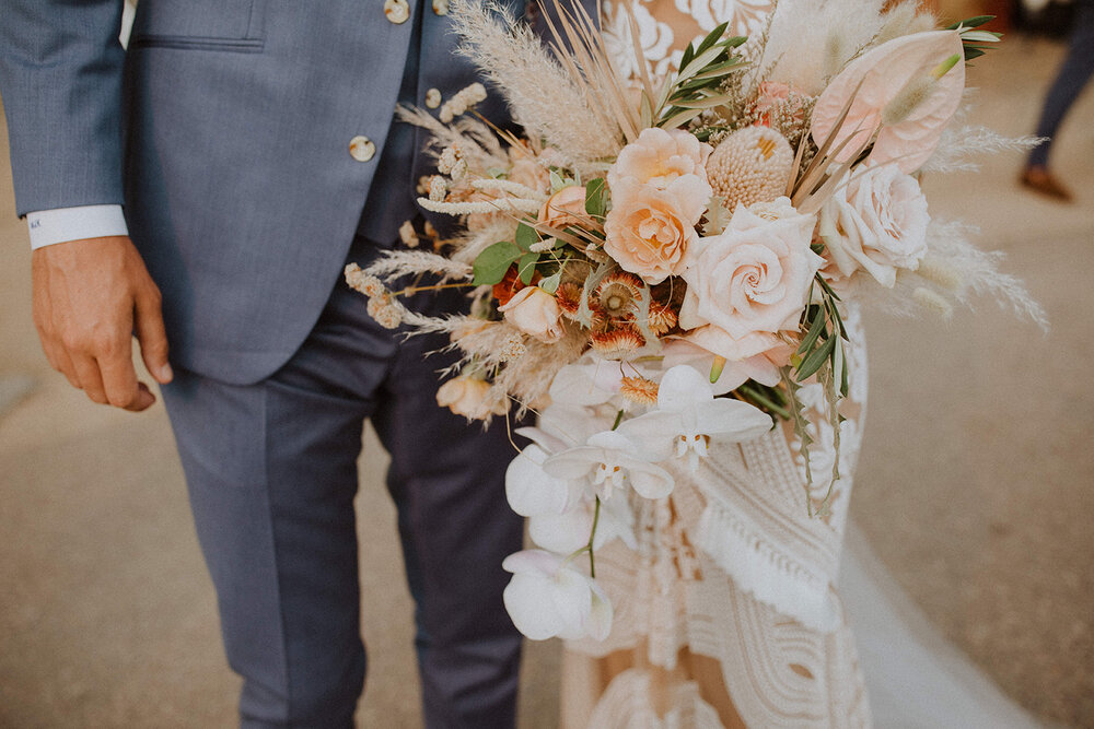 boho neutral bridal bouquet.jpg