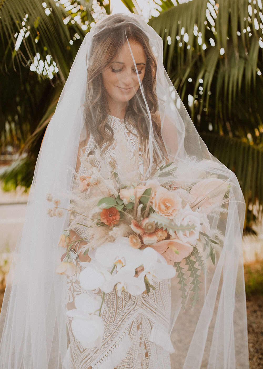 pampas bridal bouquet.jpg