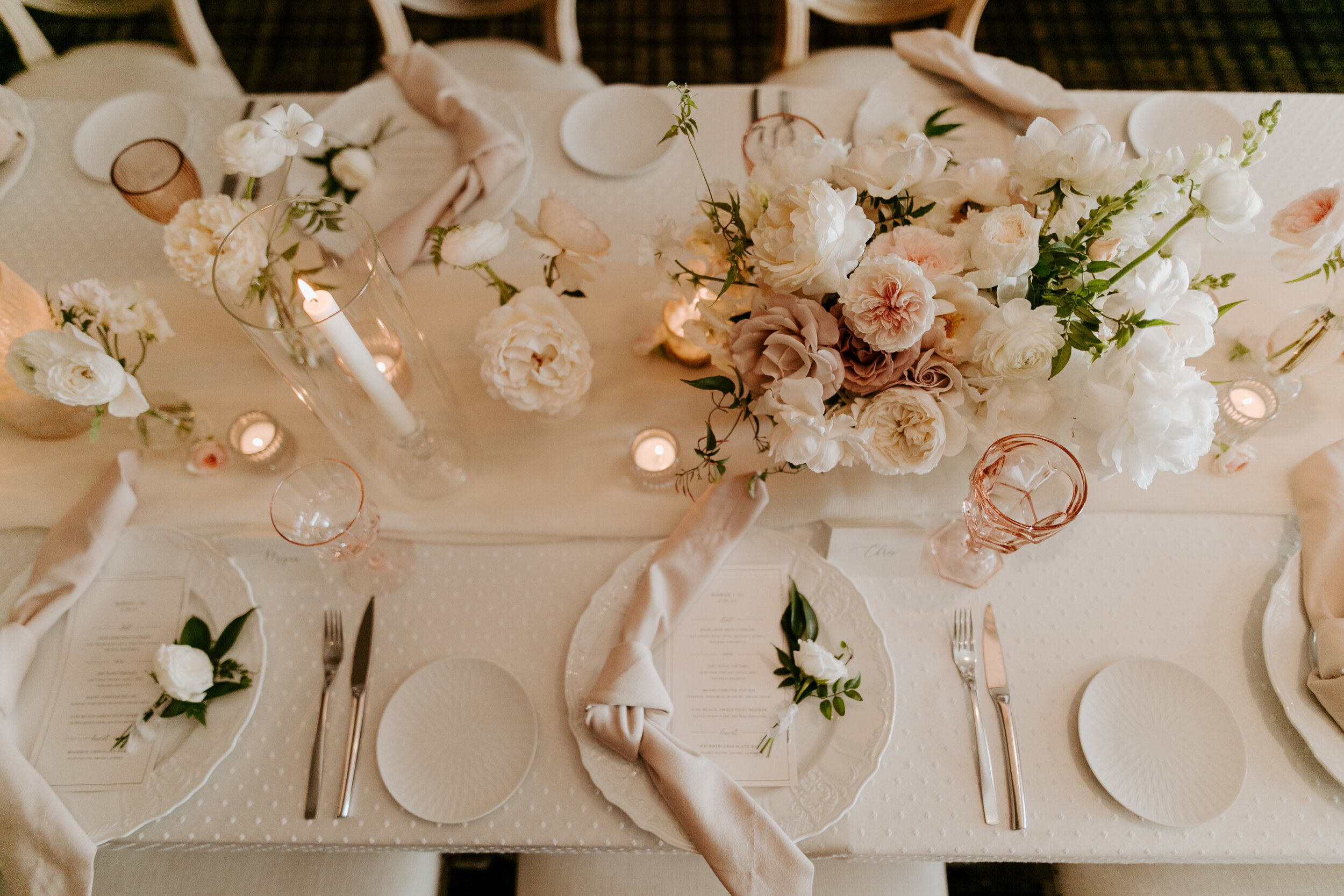 20 white wedding tabletop inspiration.jpg
