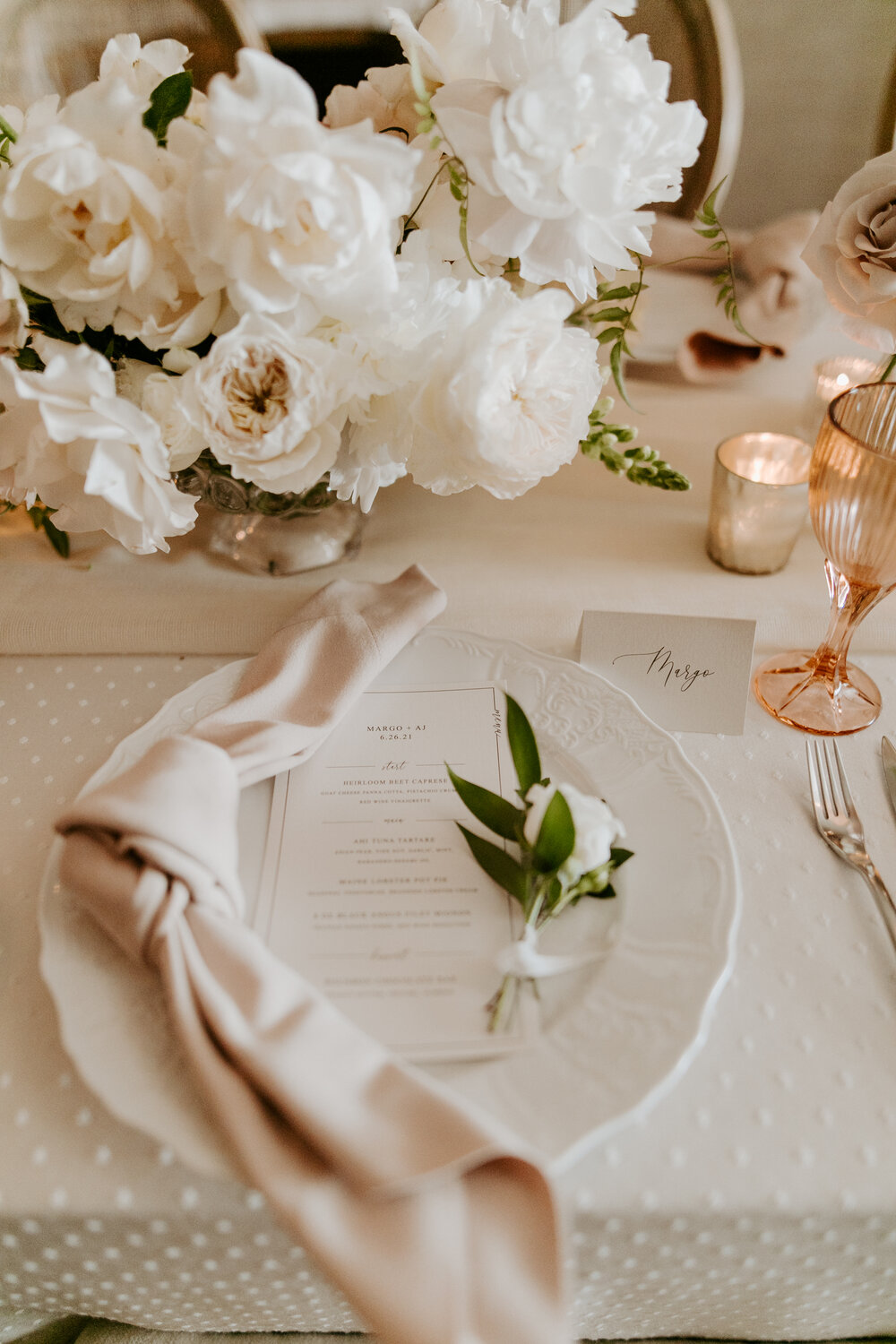 21 white wedding tabletop inspiration.jpg