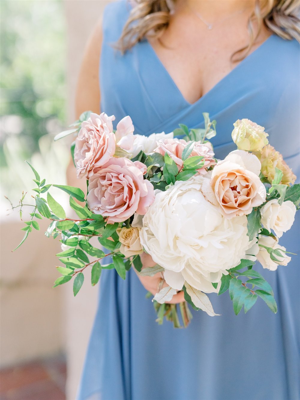 mauve and ivory bridesmaid bouquet.jpg