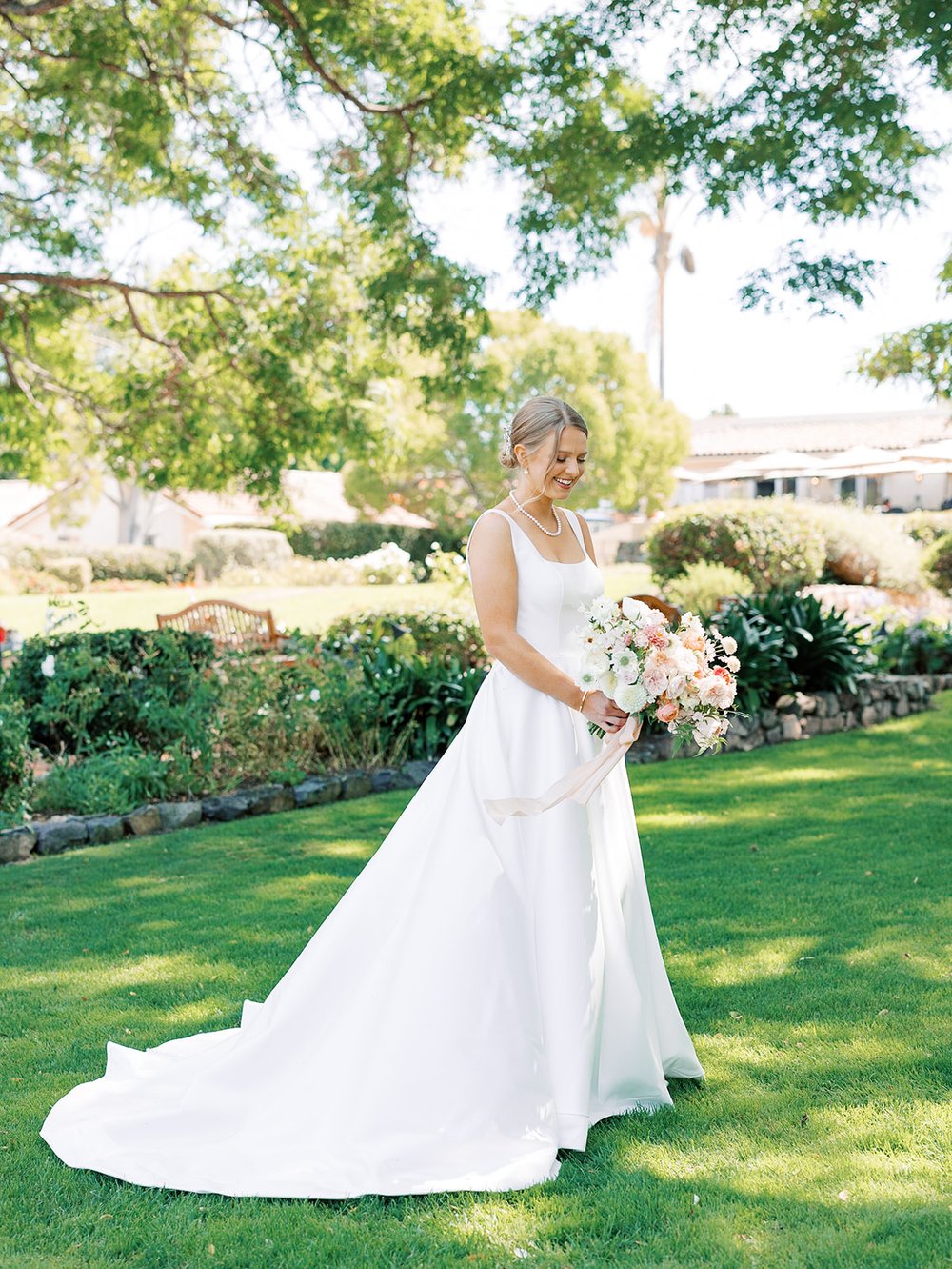 summer bridal bouquet.jpg