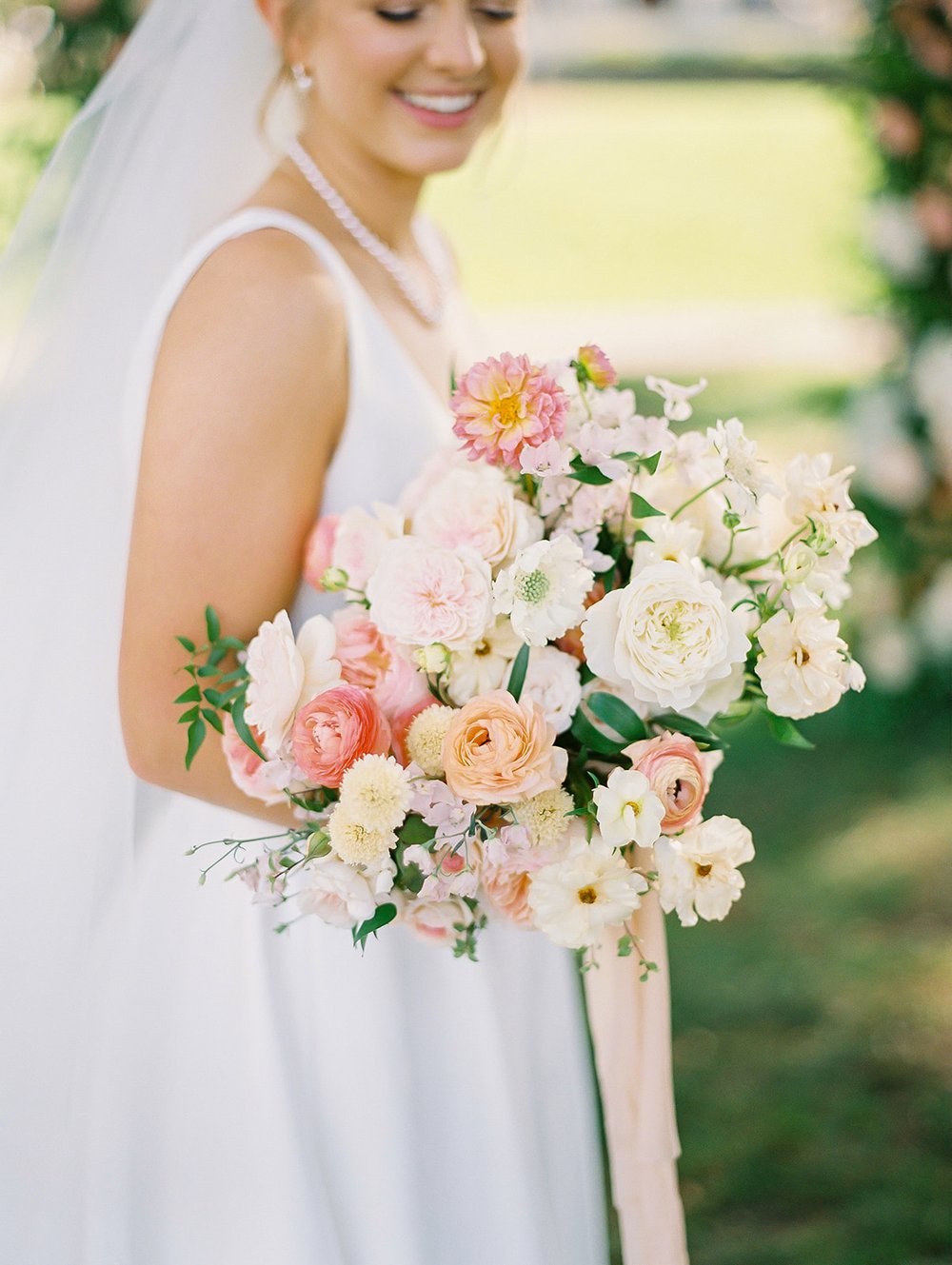 peach and blush bouquet.jpg