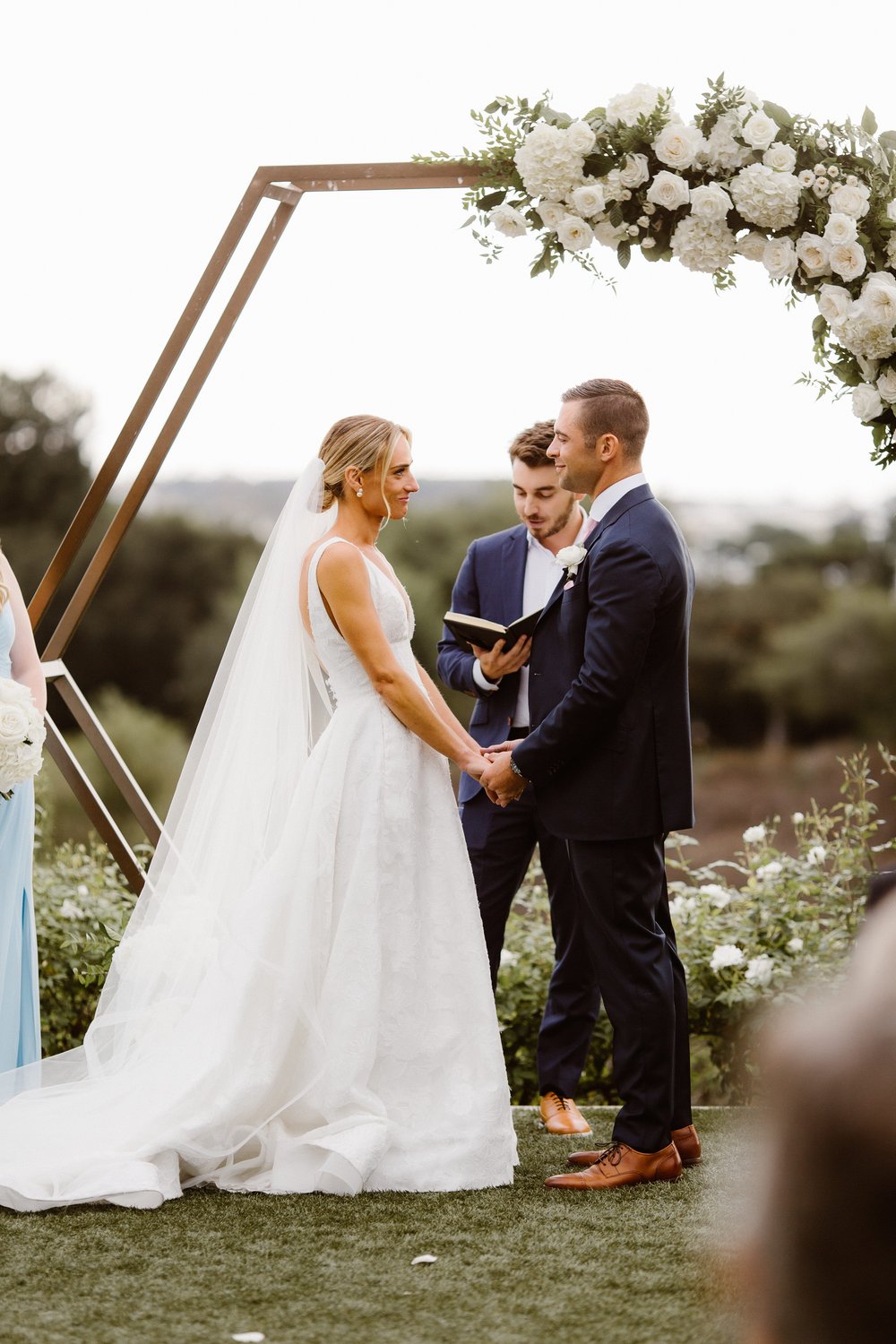 White Ceremony Flowers.jpg