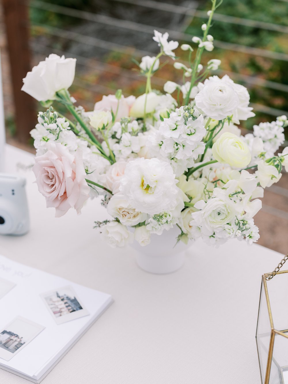 welcome table flowers.jpg