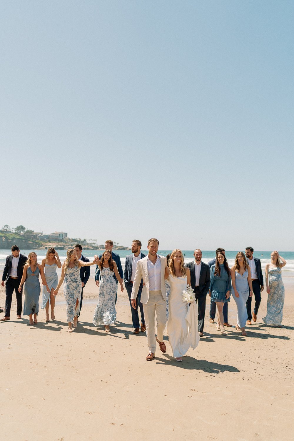 beach wedding party.jpg