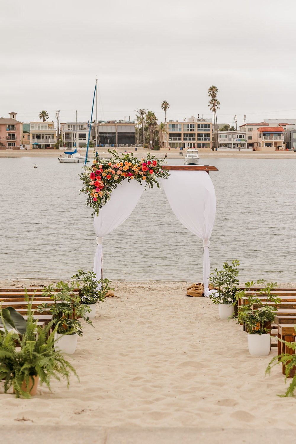 summer beach wedding.jpg