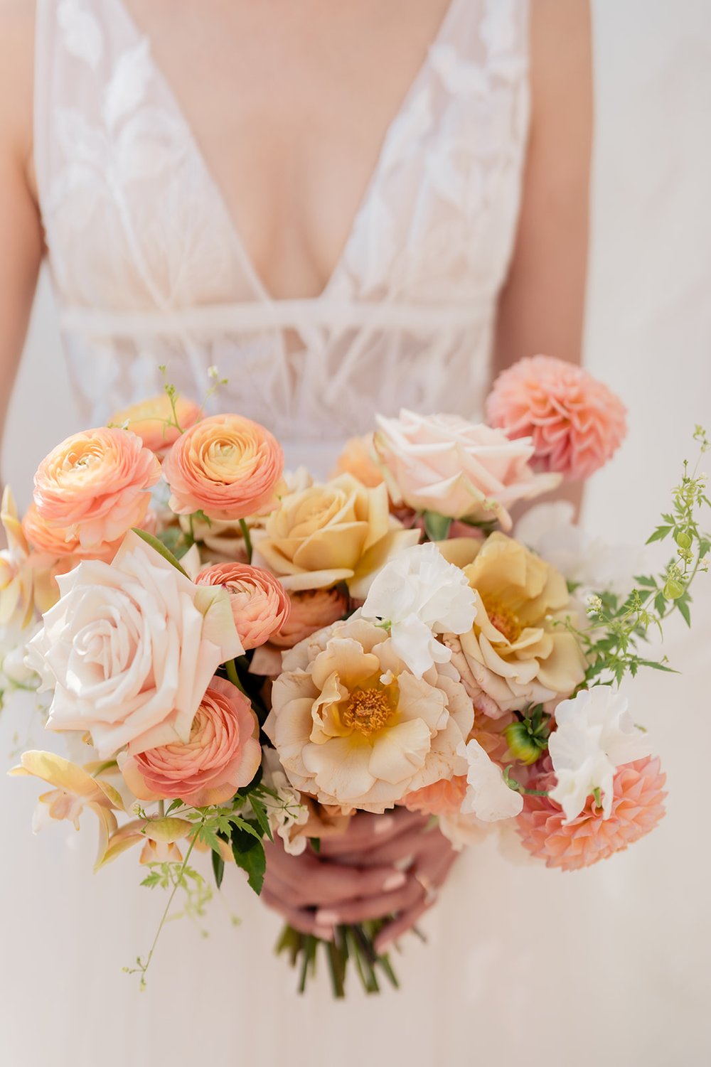 peach mustard bouquet.jpg