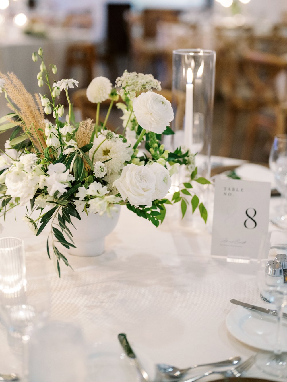 white ranunculus centerpiece.jpg