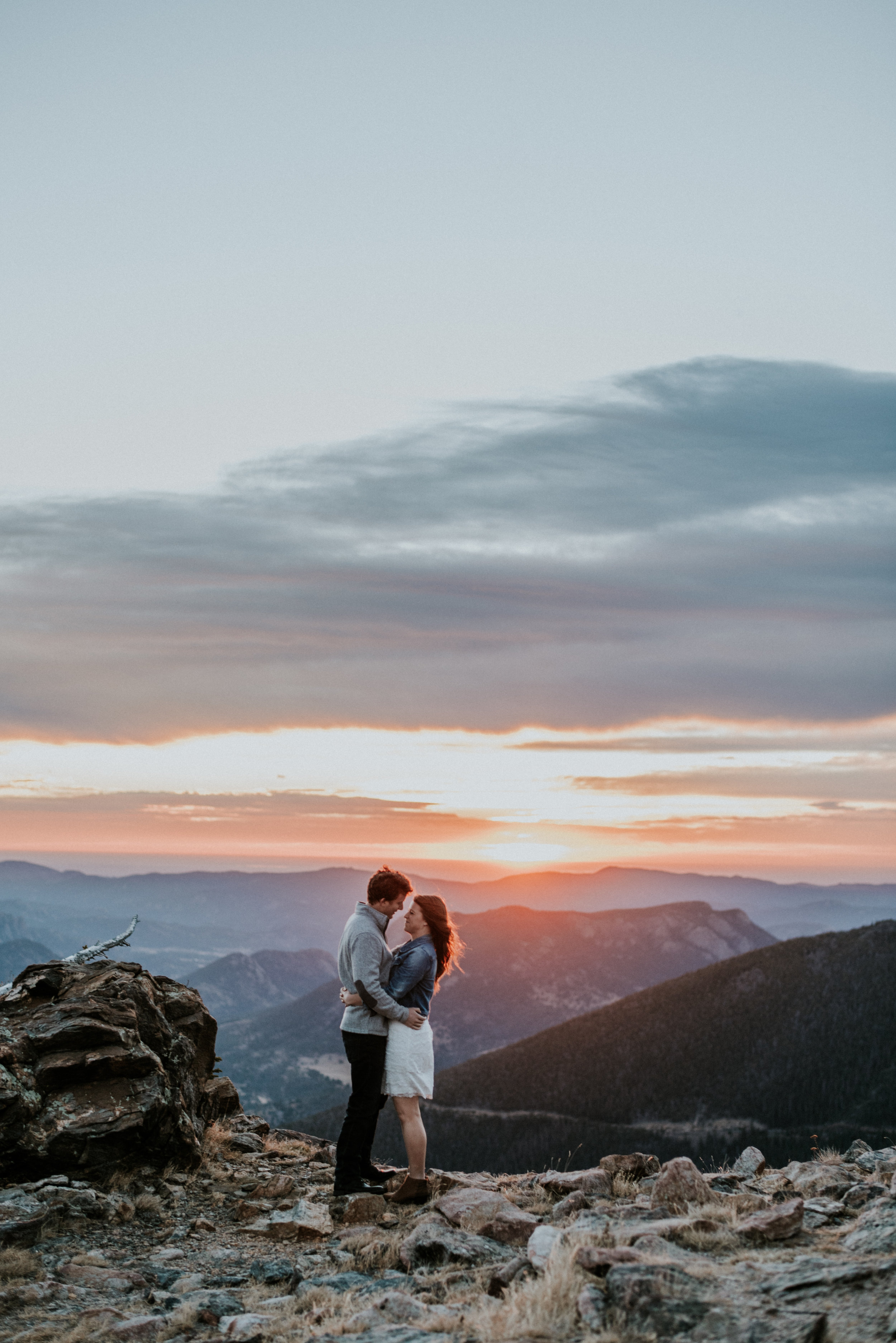 Trail Ridge Road Sunrise Snowy engagement session.jpg