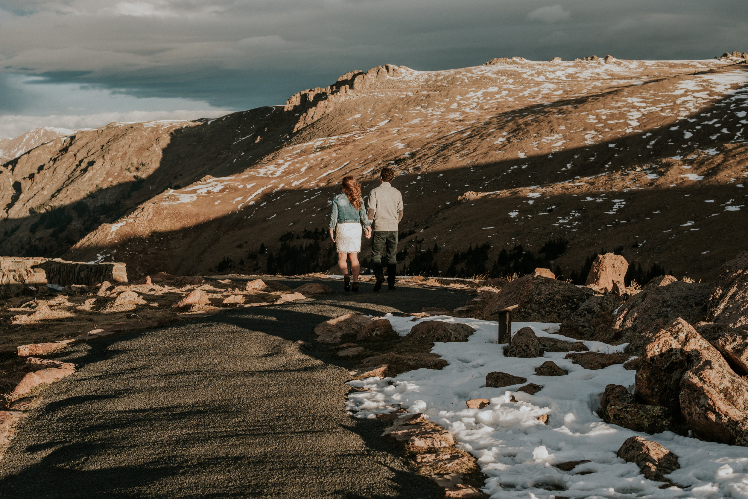 Trail Ridge Road Sunrise Snowy engagement session-20.jpg