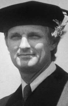 Alan Alda: 'Life is Absurd and Meaningless', Connecticut College - 1980 