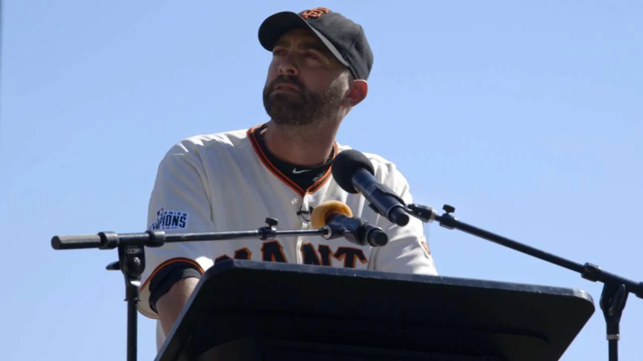 Jeremy Affeldt: 'I looked at my dad and I said "Dad I’m going to play here one day"', Retirement Ceremony - 2015
