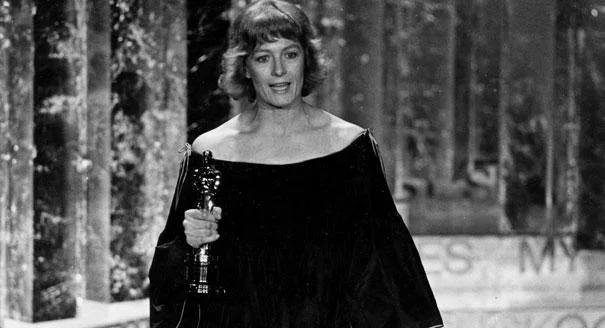 Vanessa Redgrave: 'You have refused to be intimidated by the threats of a small bunch of Zionist hoodlums' Oscar acceptance - 1978 